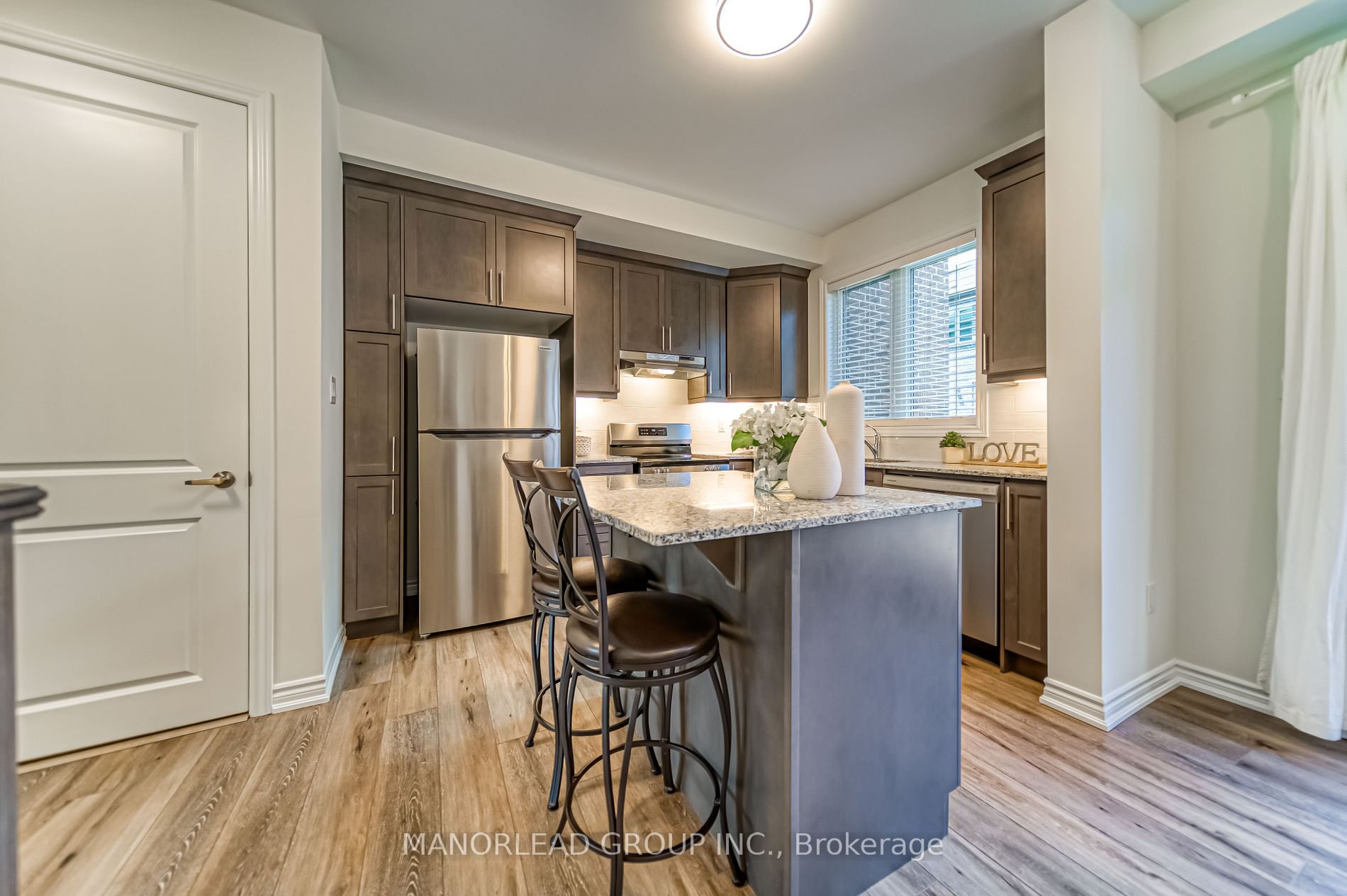 107 Thomas Frisby Jr Crescent