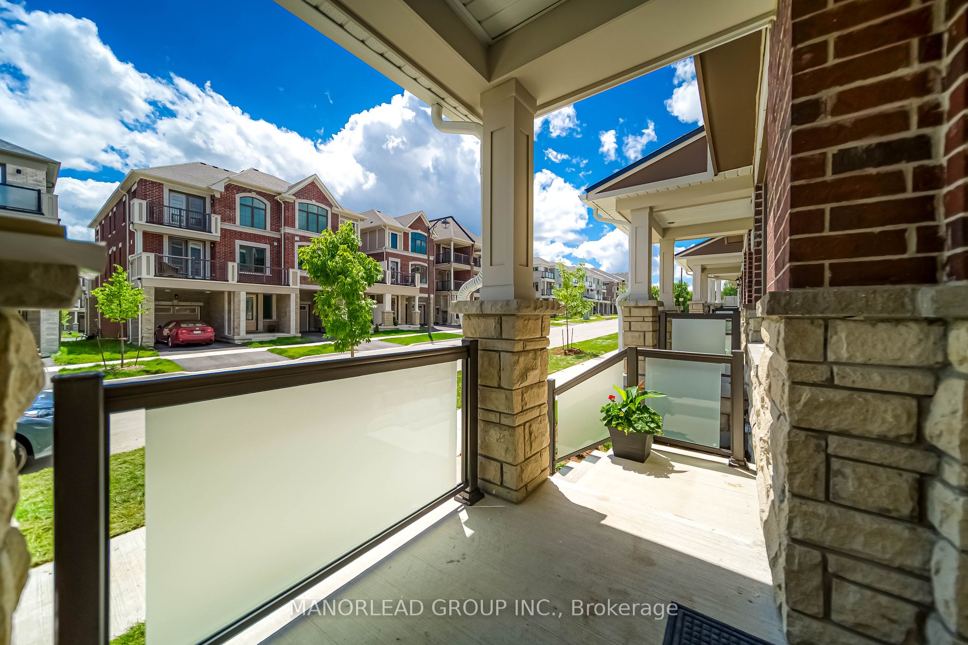 107 Thomas Frisby Jr Crescent