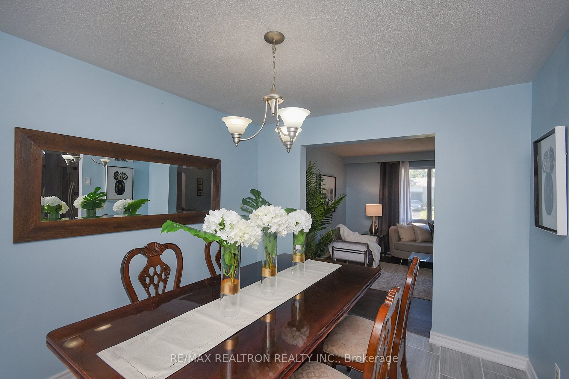 520 Elm Rd