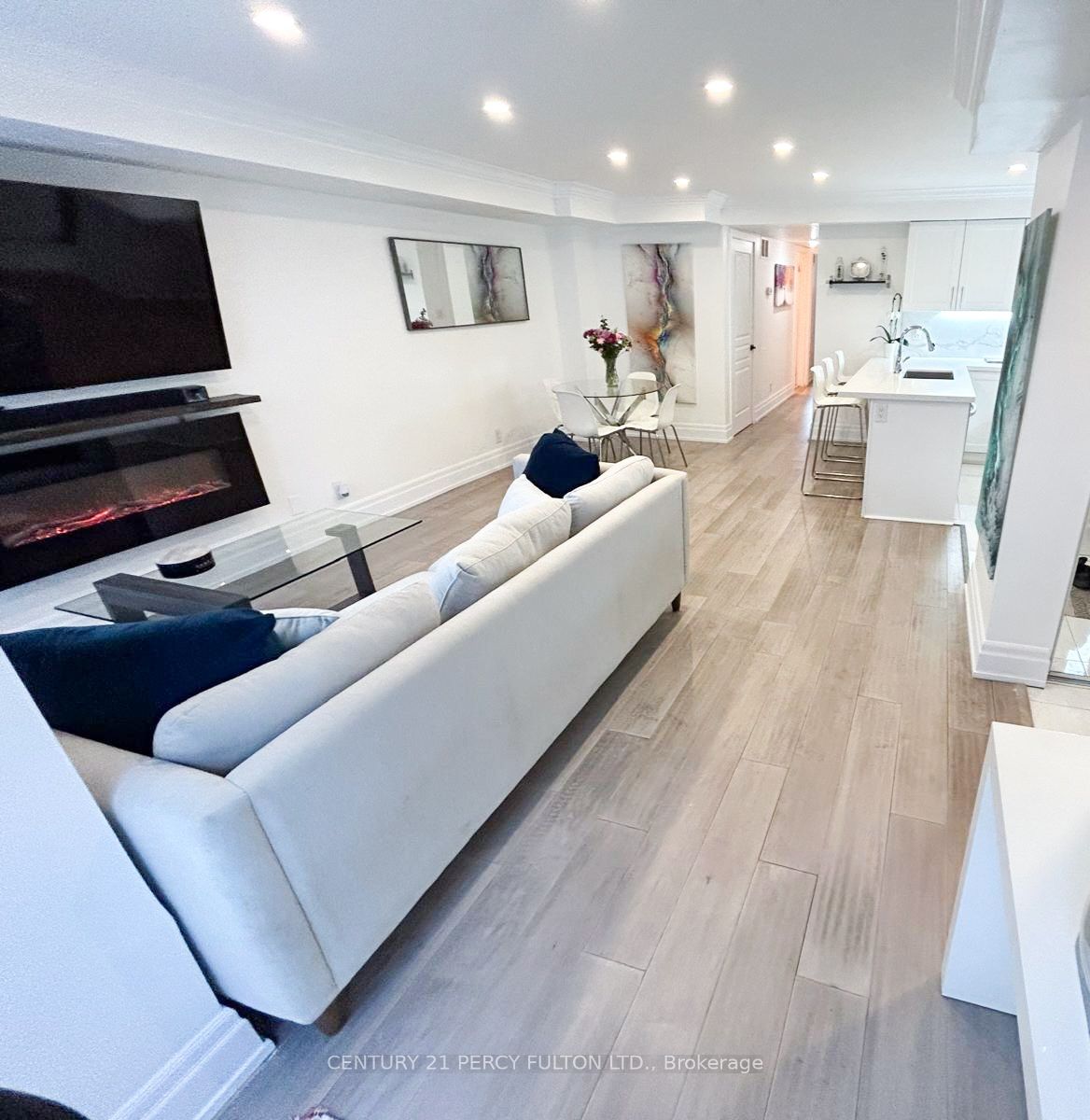 2 Dunsheath Way #109