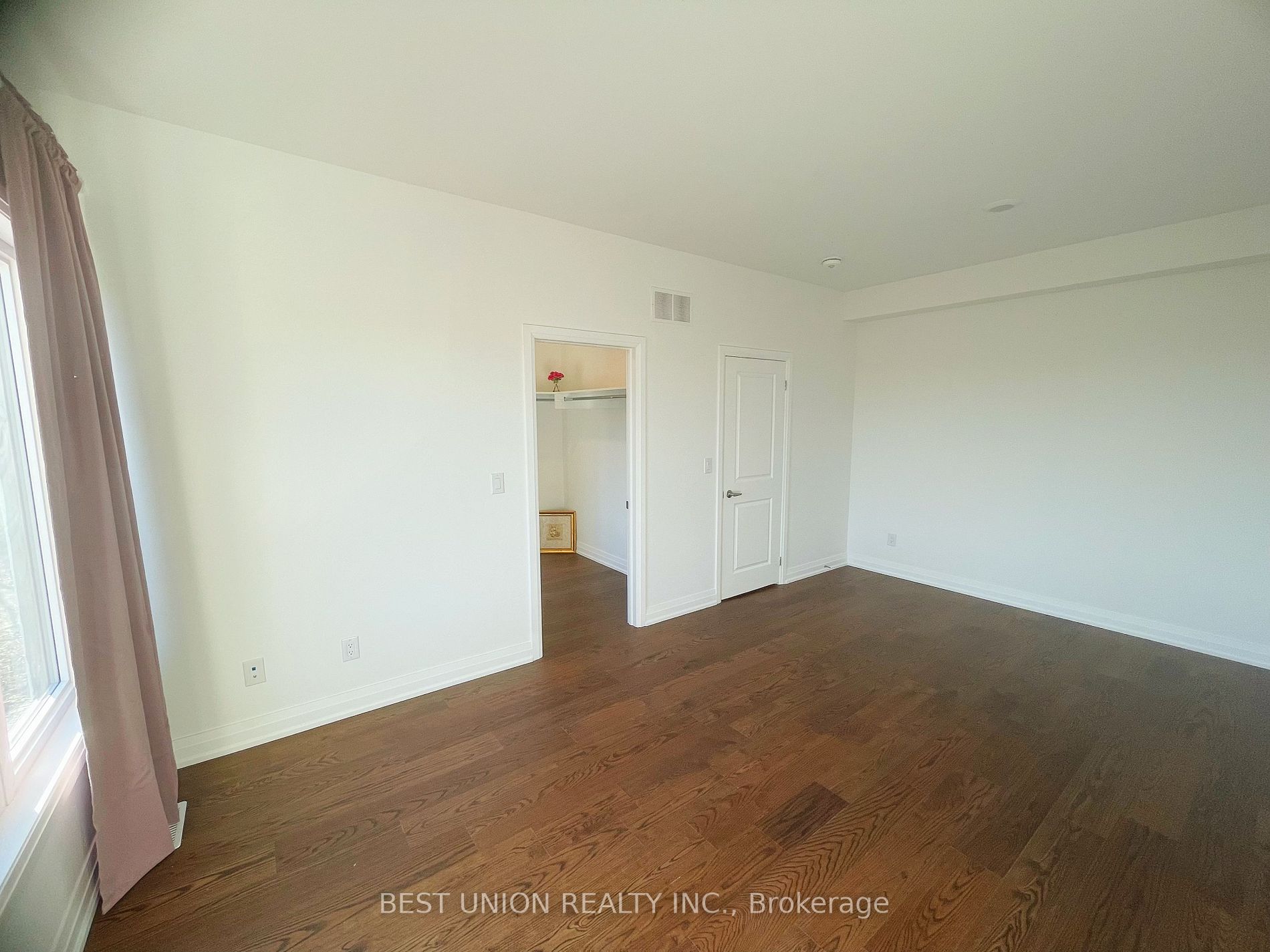 17 Persica St