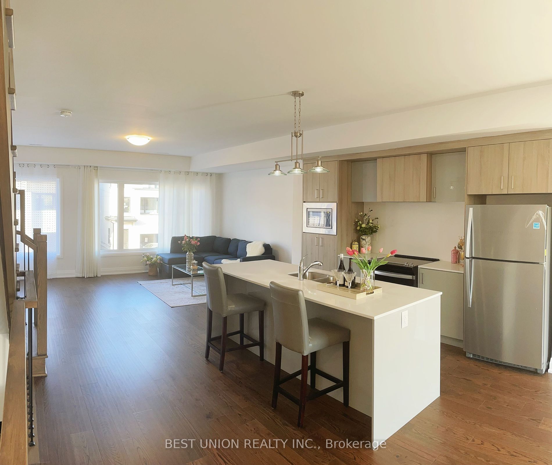 17 Persica St