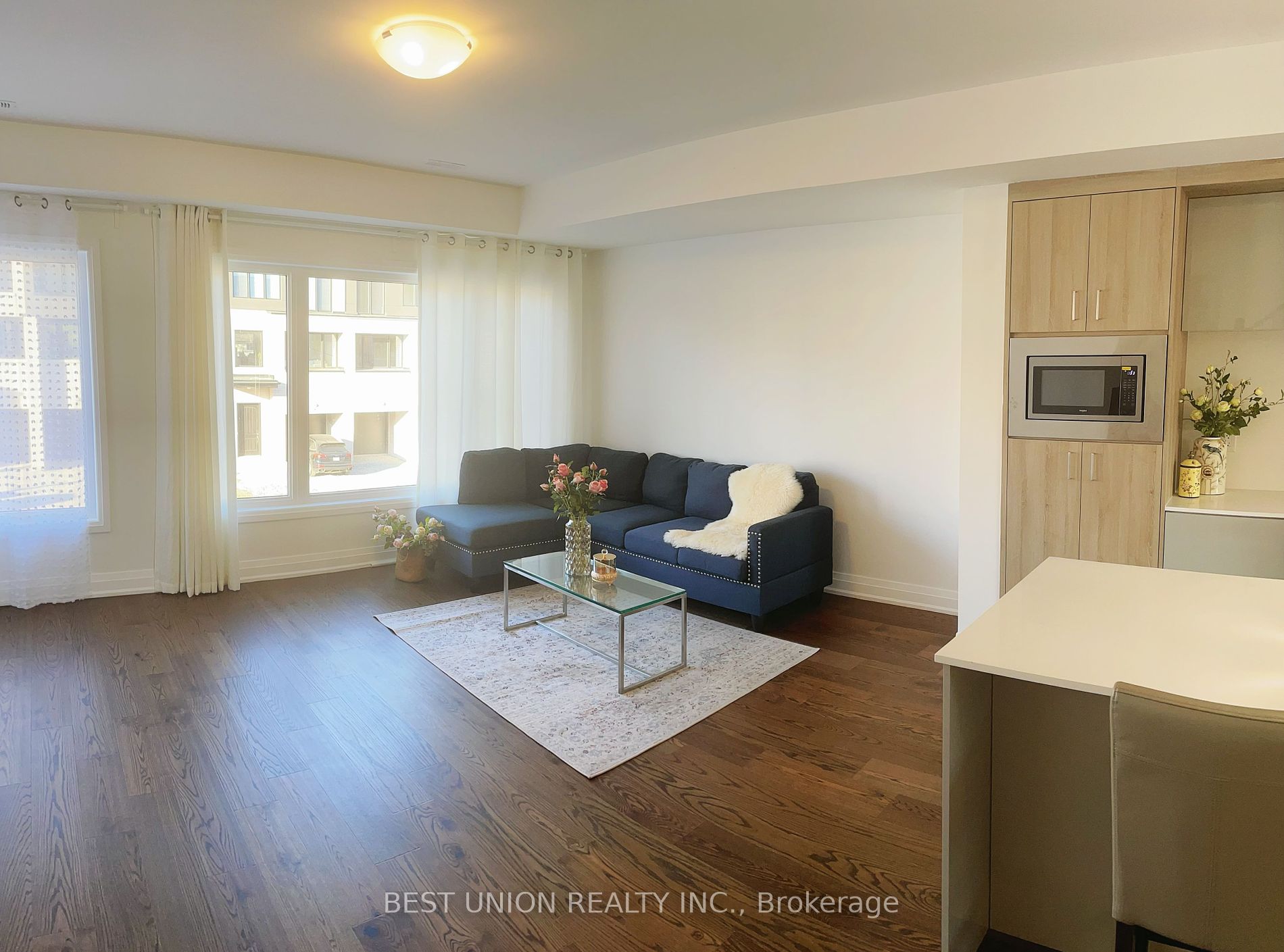 17 Persica St