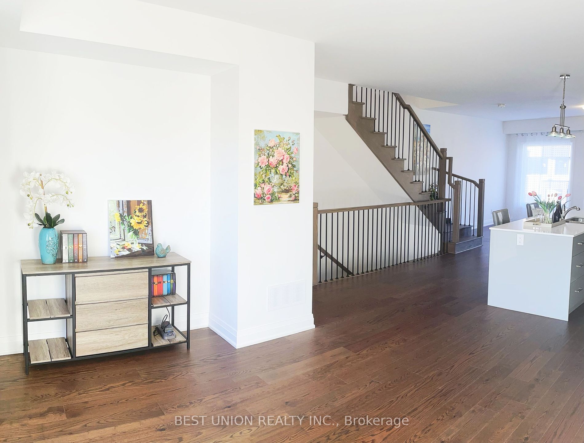 17 Persica St
