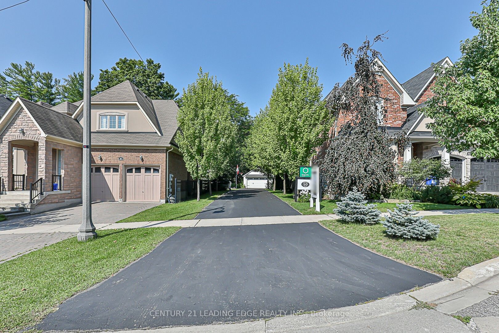 10 YORKTON Boulevard