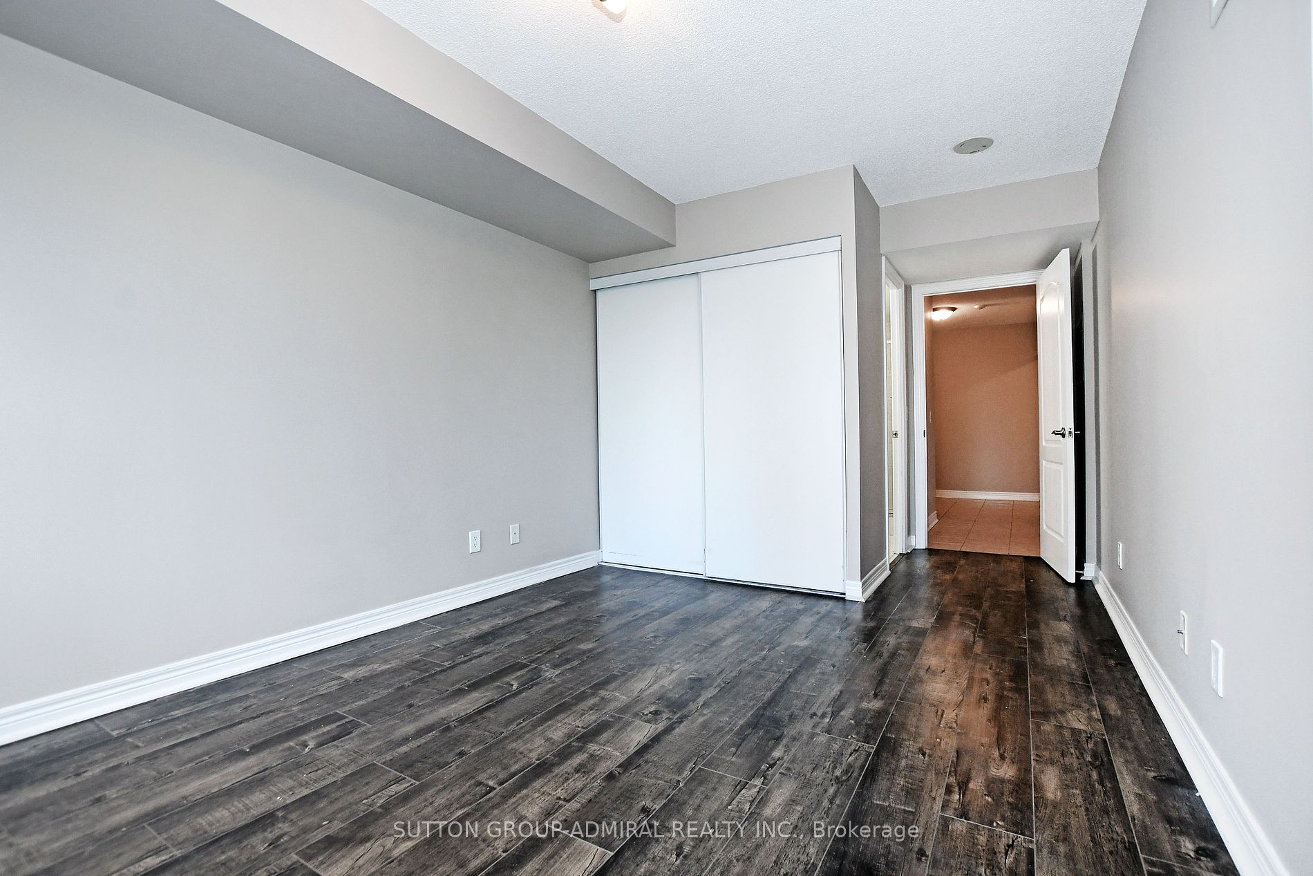 50 Disera Drive, #405