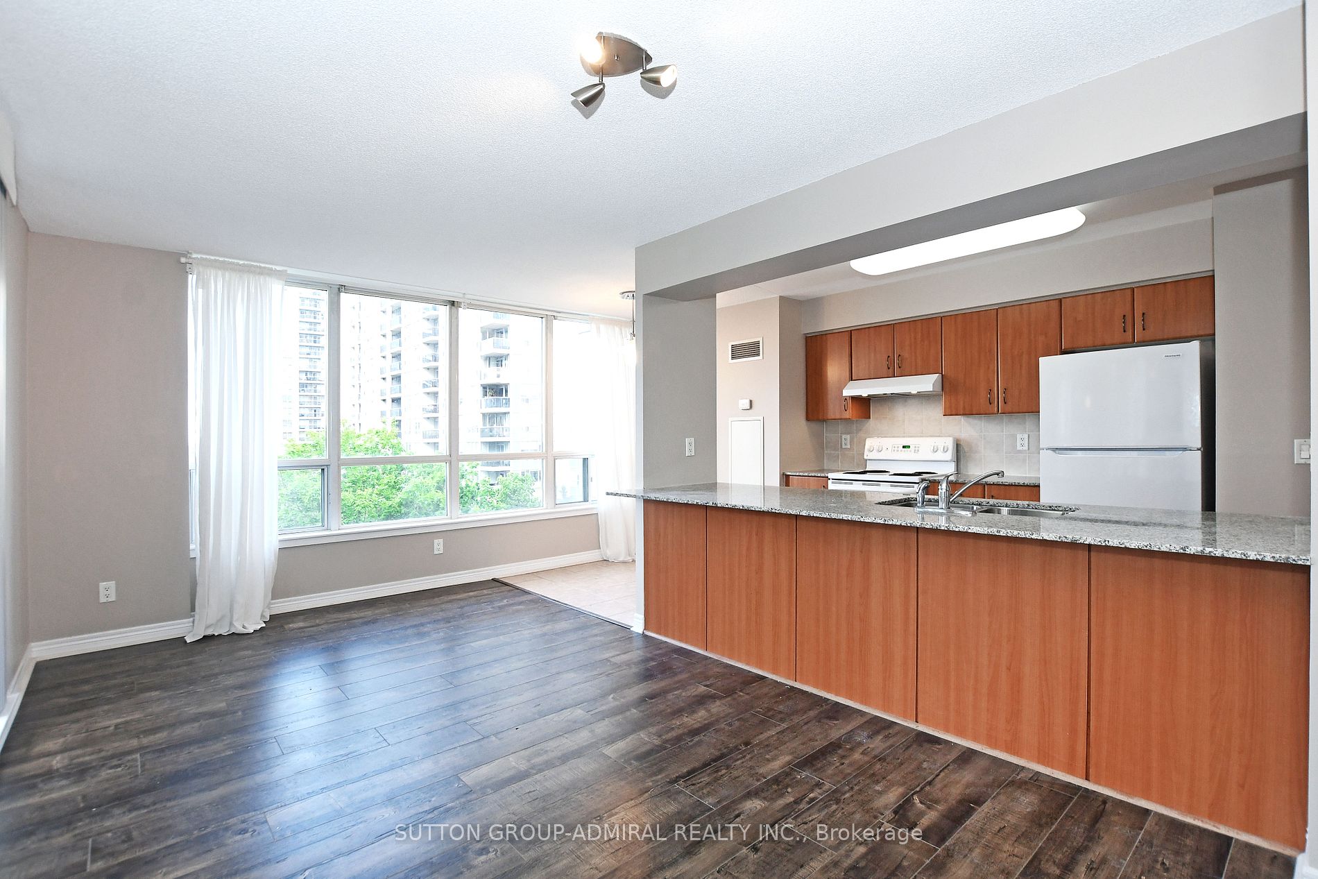50 Disera Drive, #405