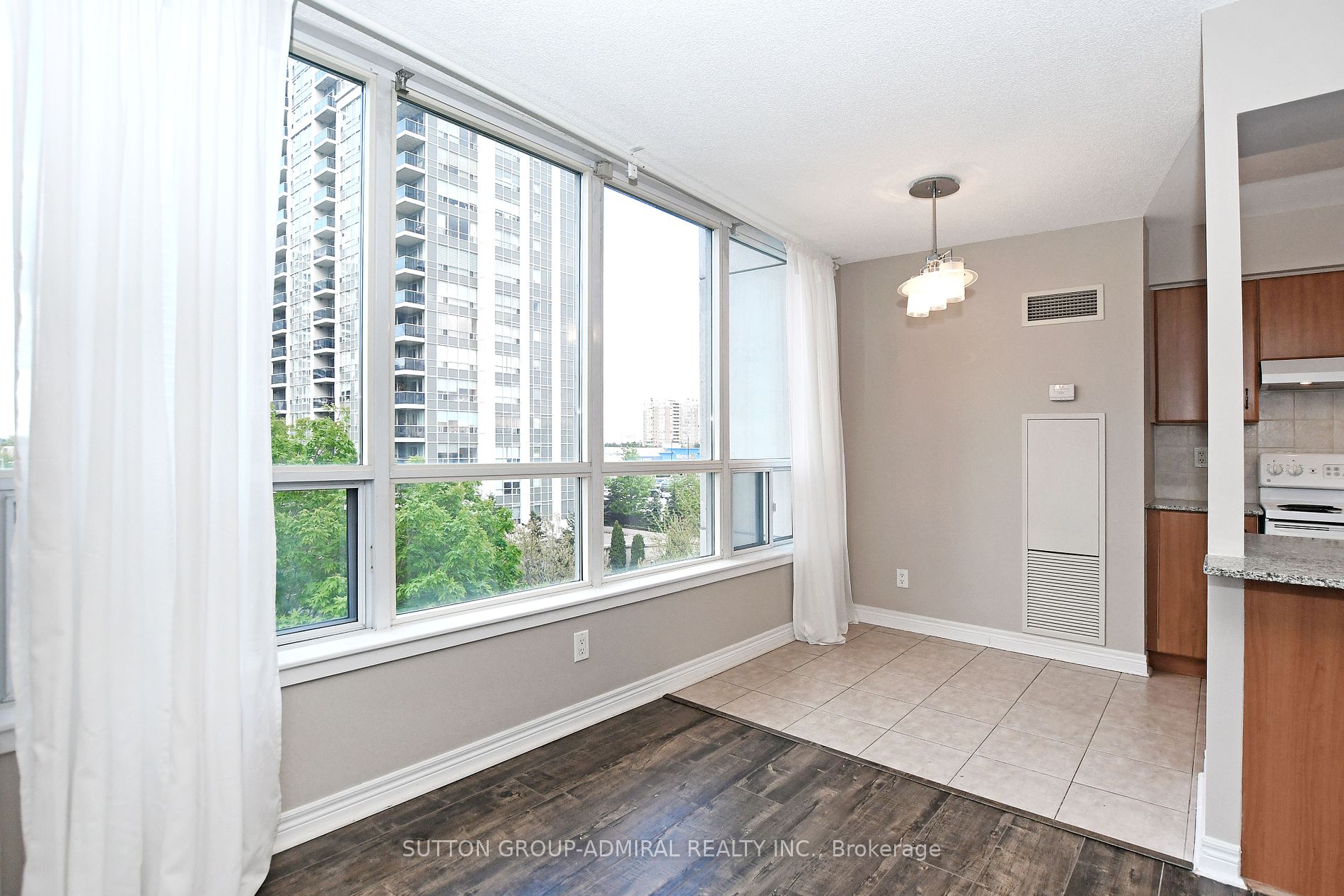50 Disera Drive, #405