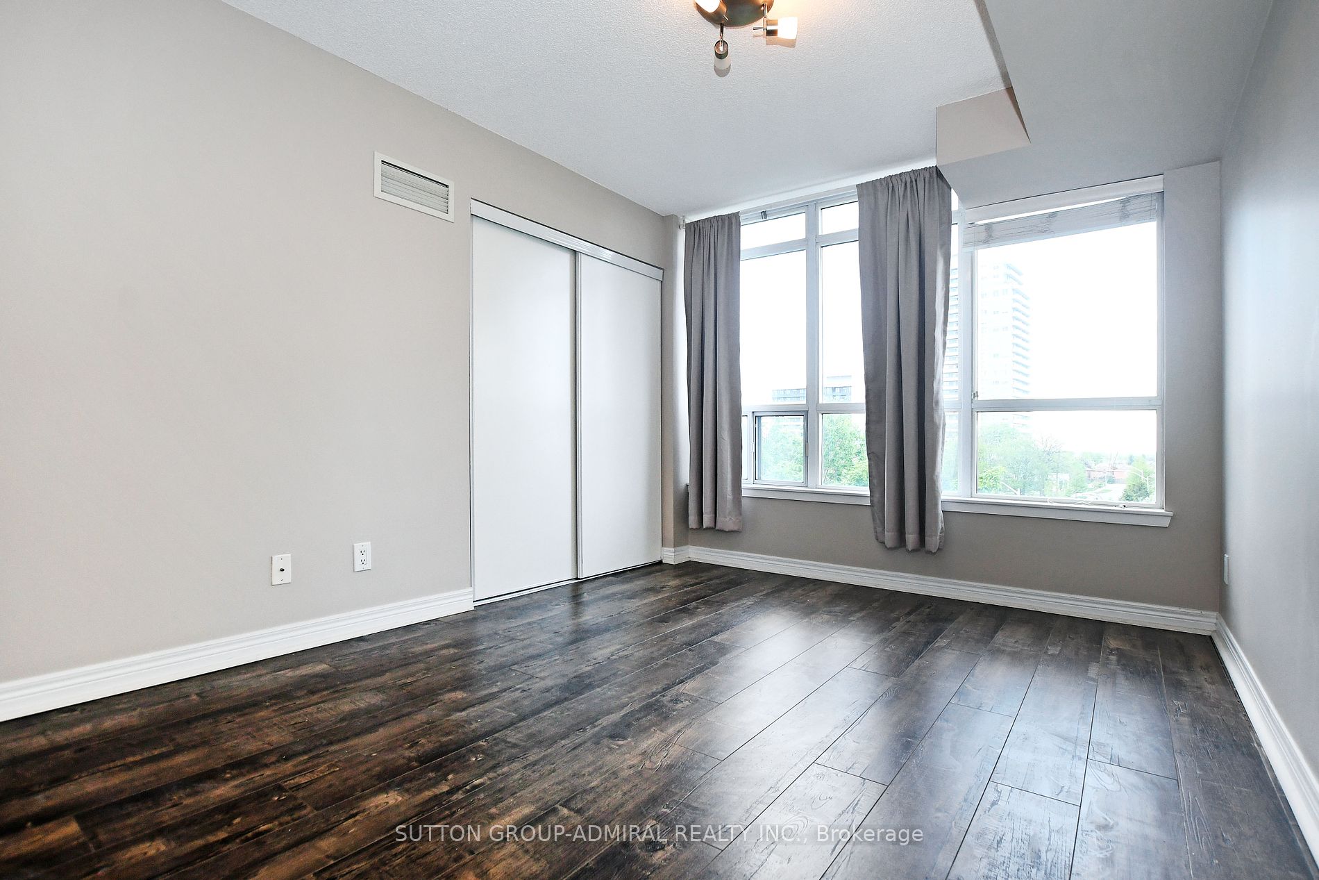 50 Disera Drive, #405