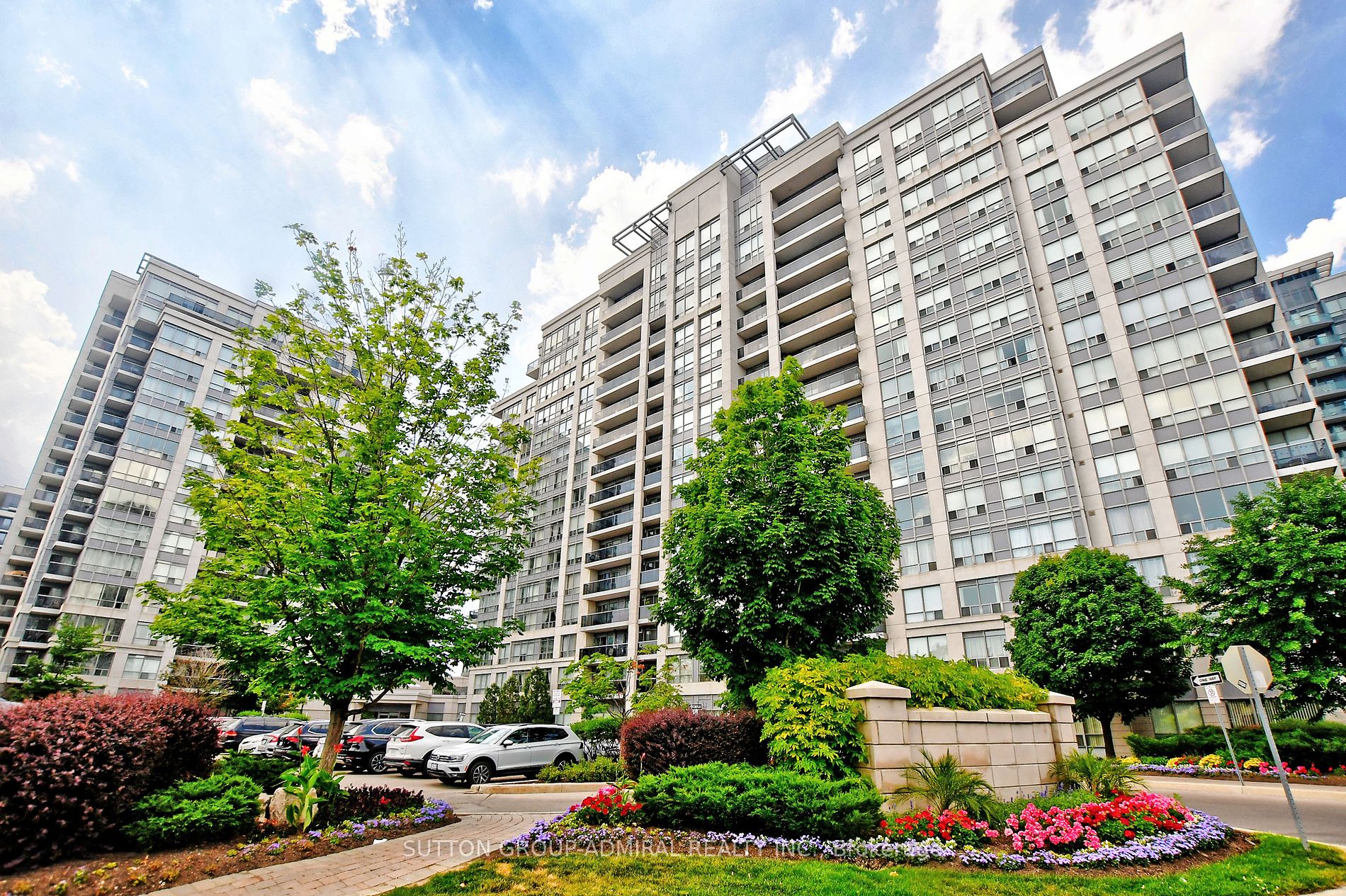 50 Disera Drive, #405