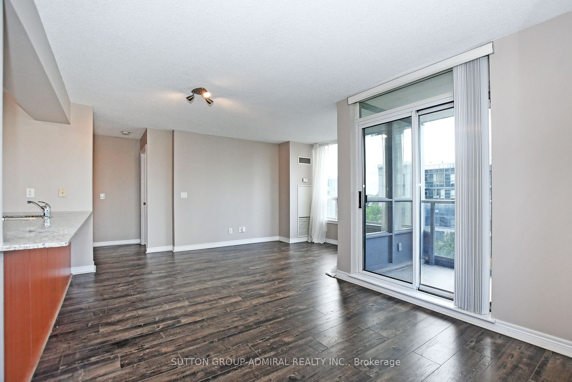 50 Disera Drive, #405