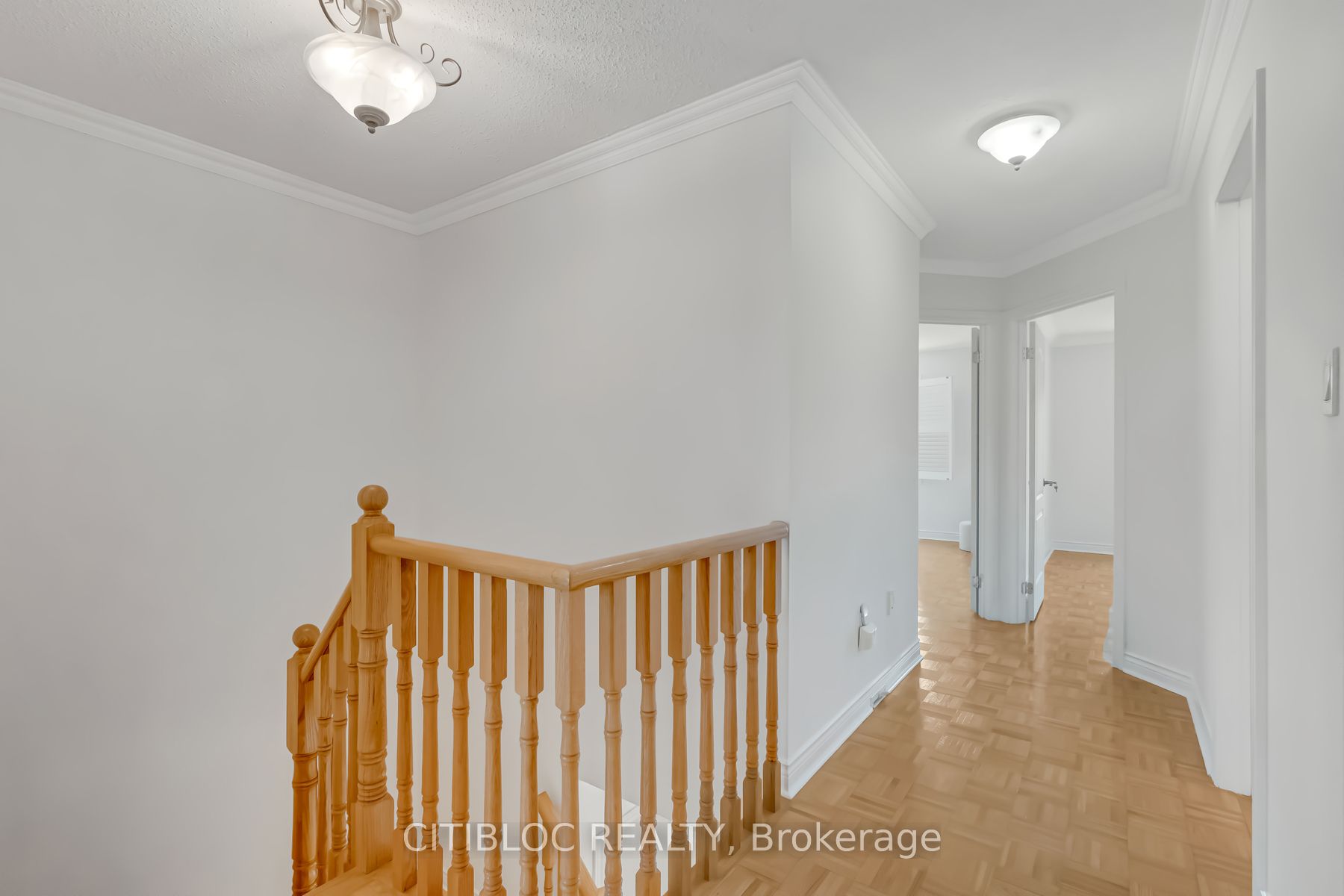 49 Queen Isabella Cres