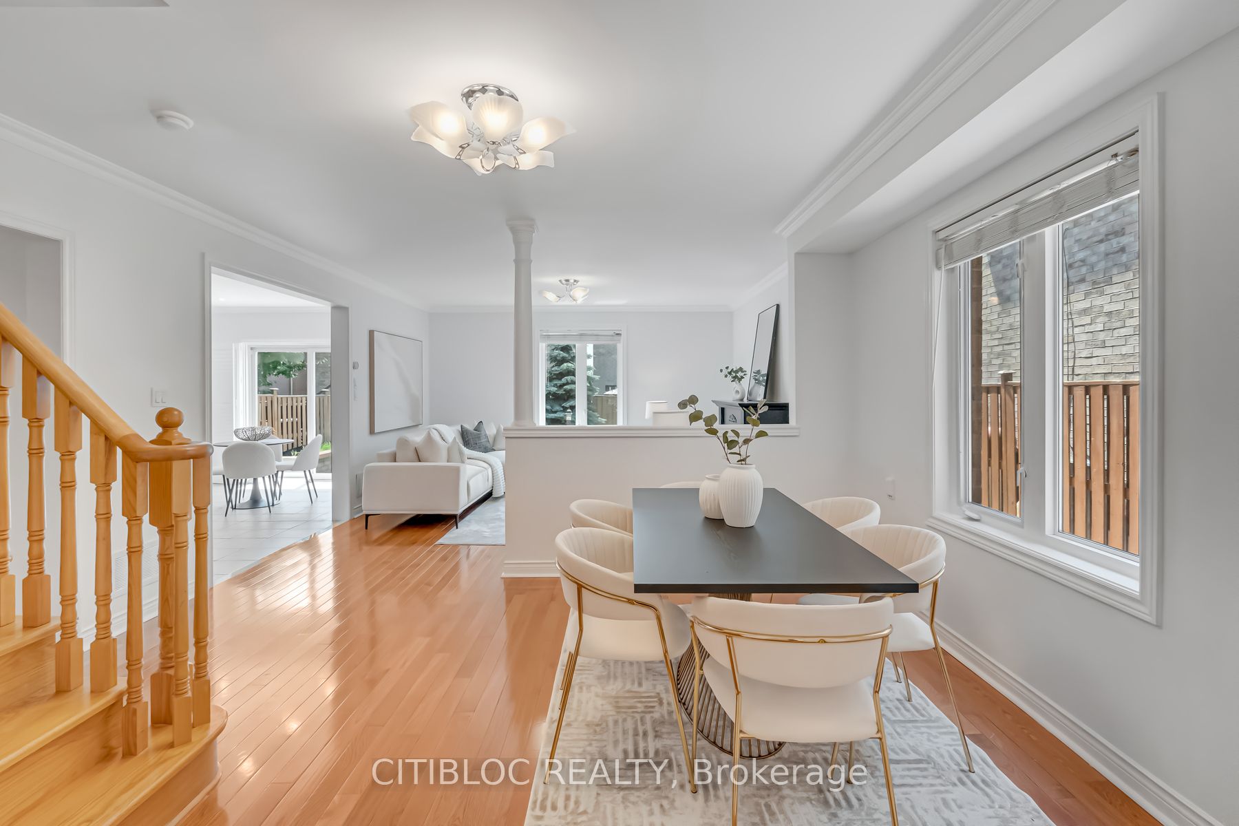 49 Queen Isabella Cres