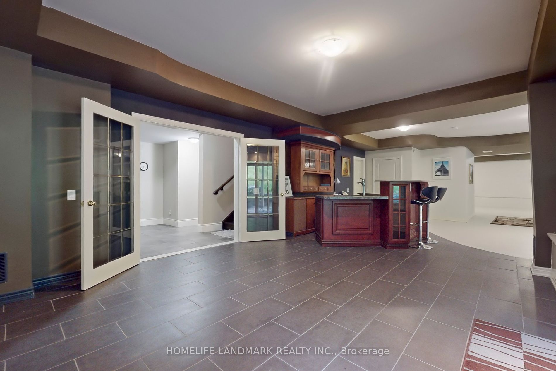 19 Wolf Run Court