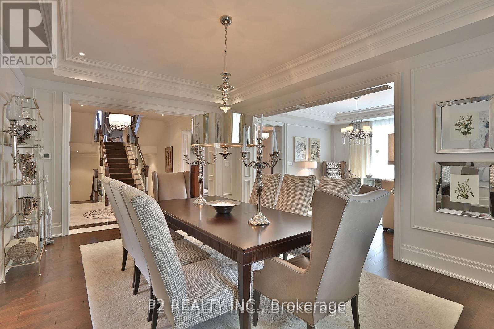 8 Thornhill Avenue