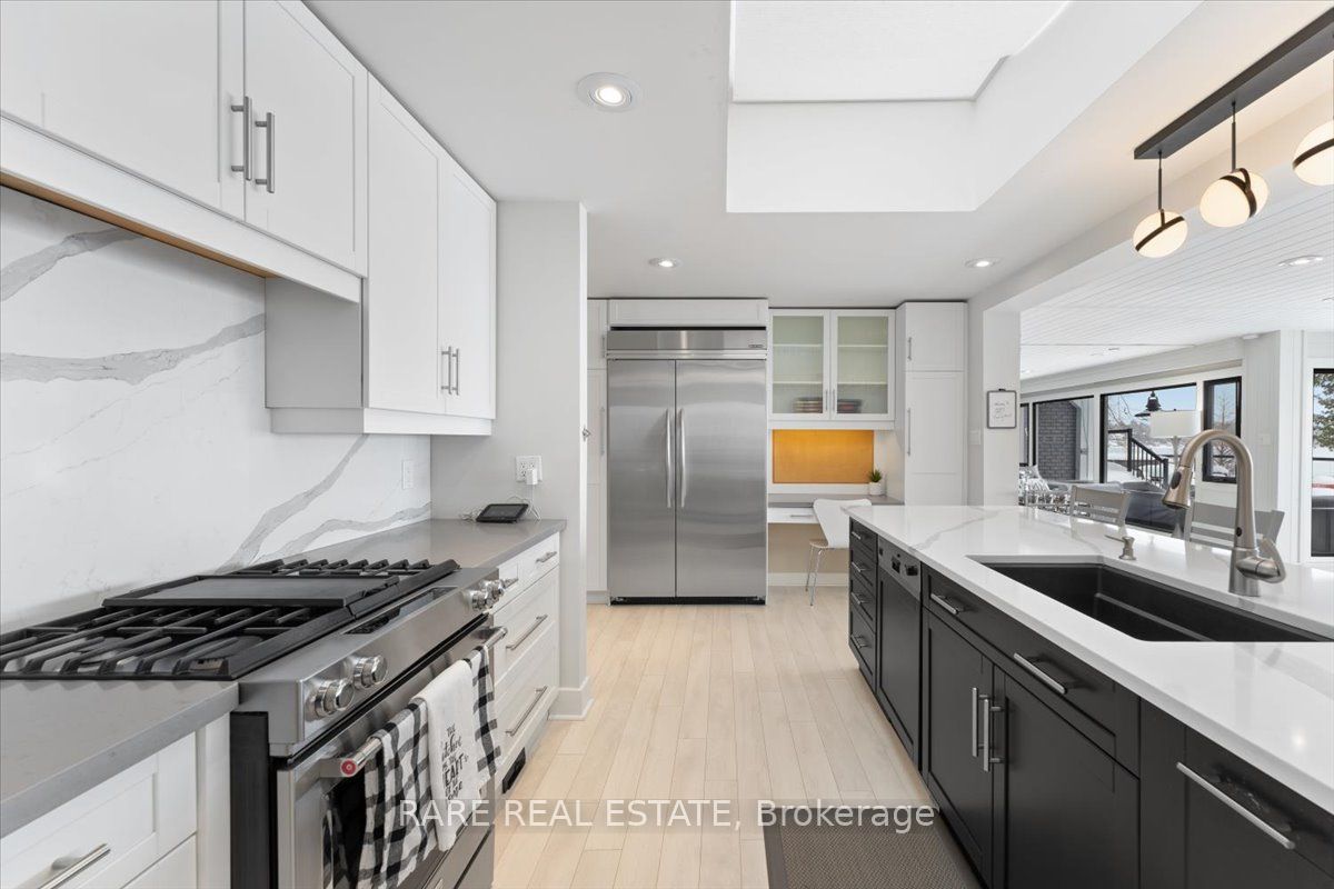 3237 Fleming Blvd