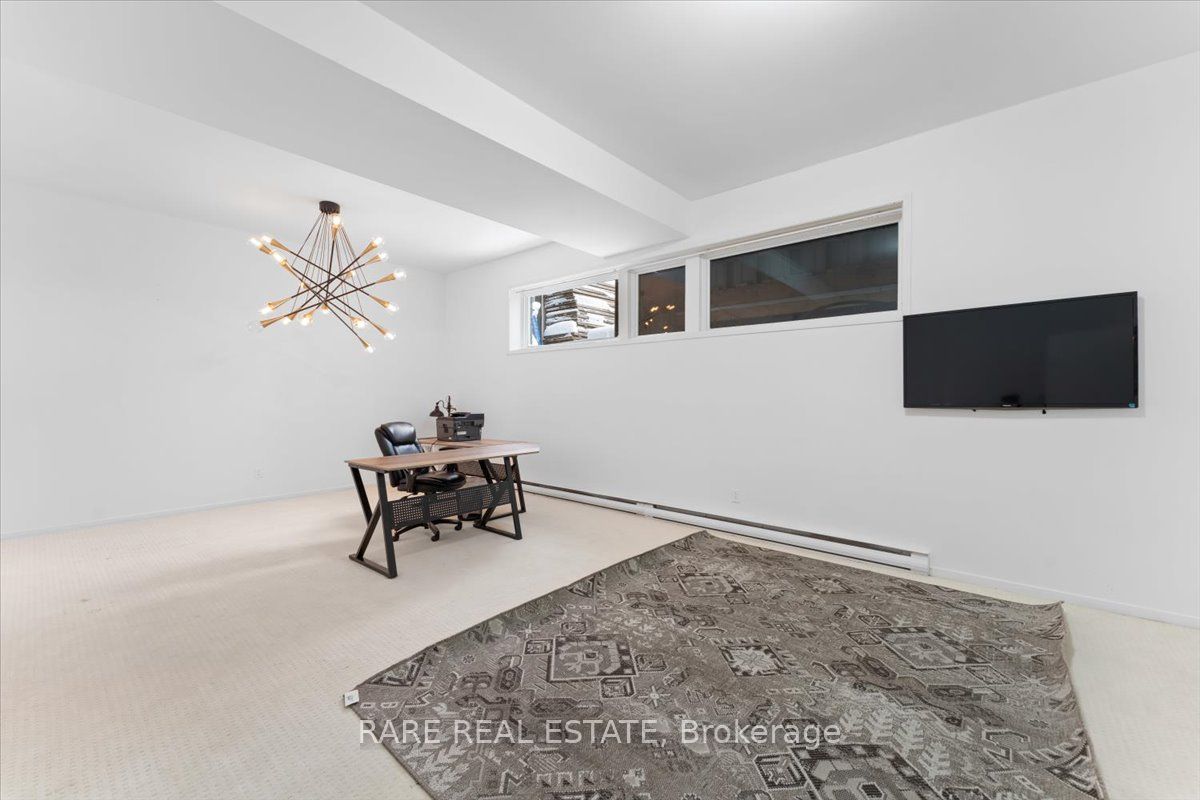 3237 Fleming Blvd