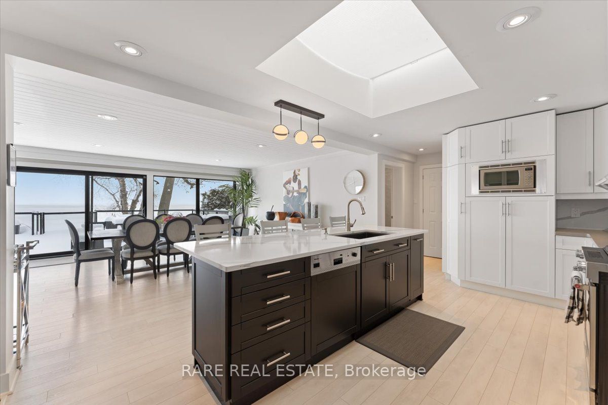 3237 Fleming Blvd