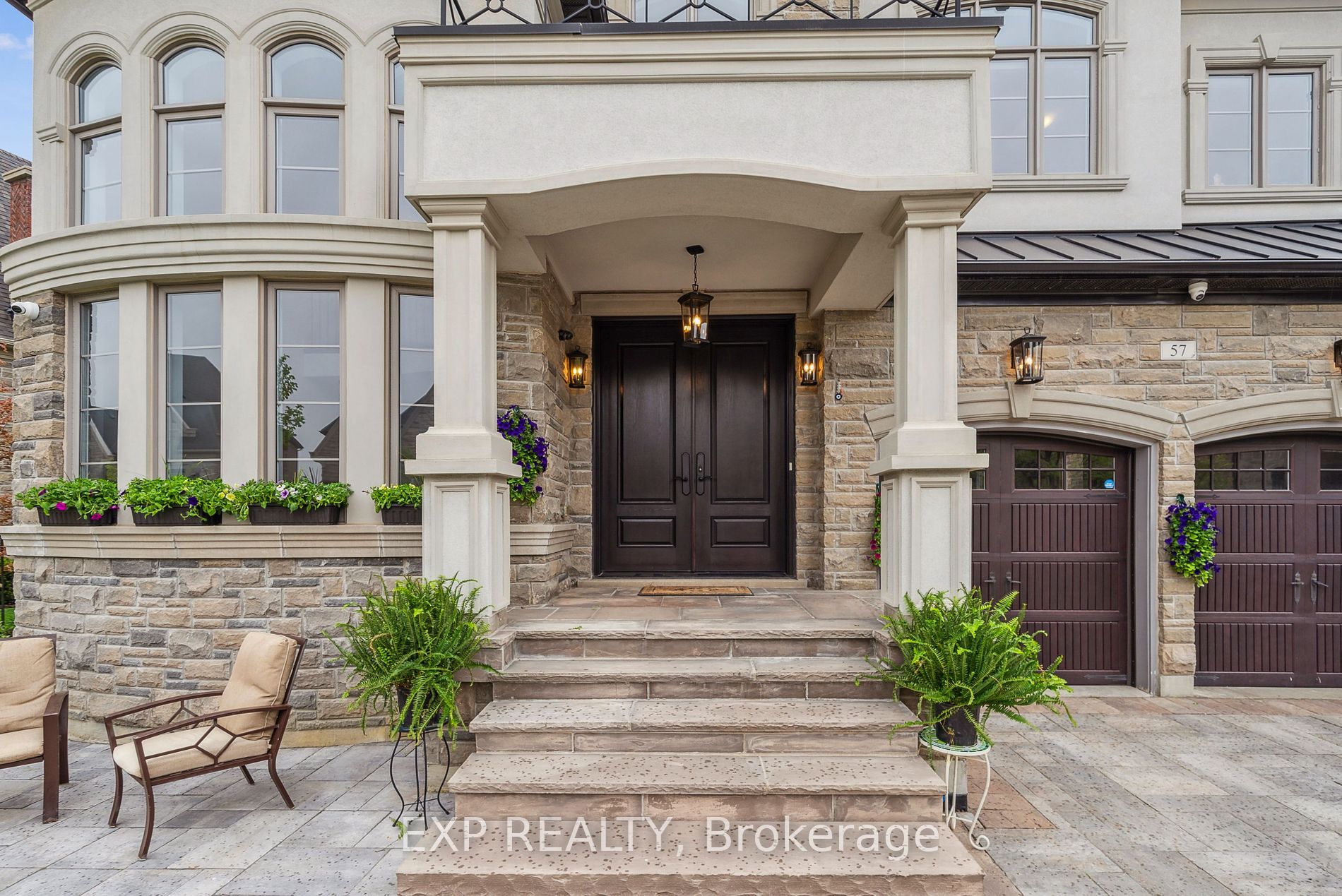 57 Hogan Crt