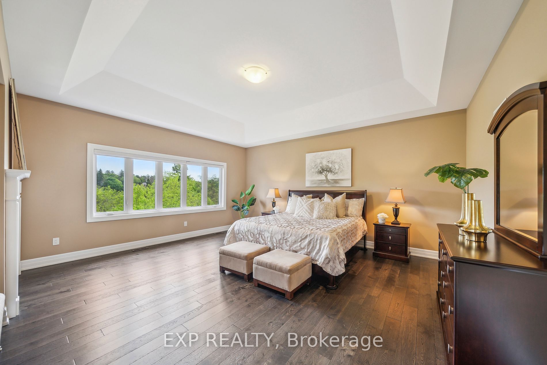 57 Hogan Crt