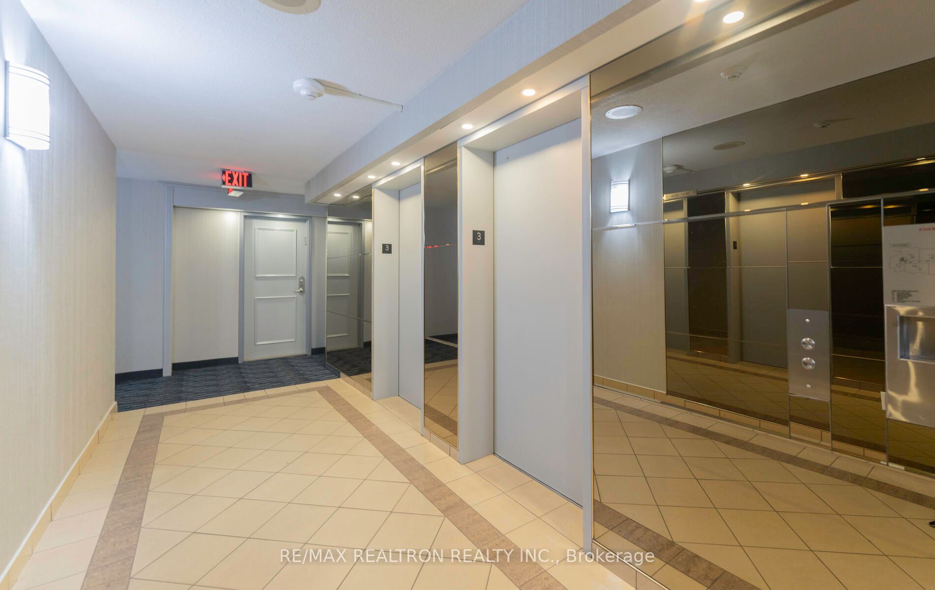 7440 Bathurst Street, #301