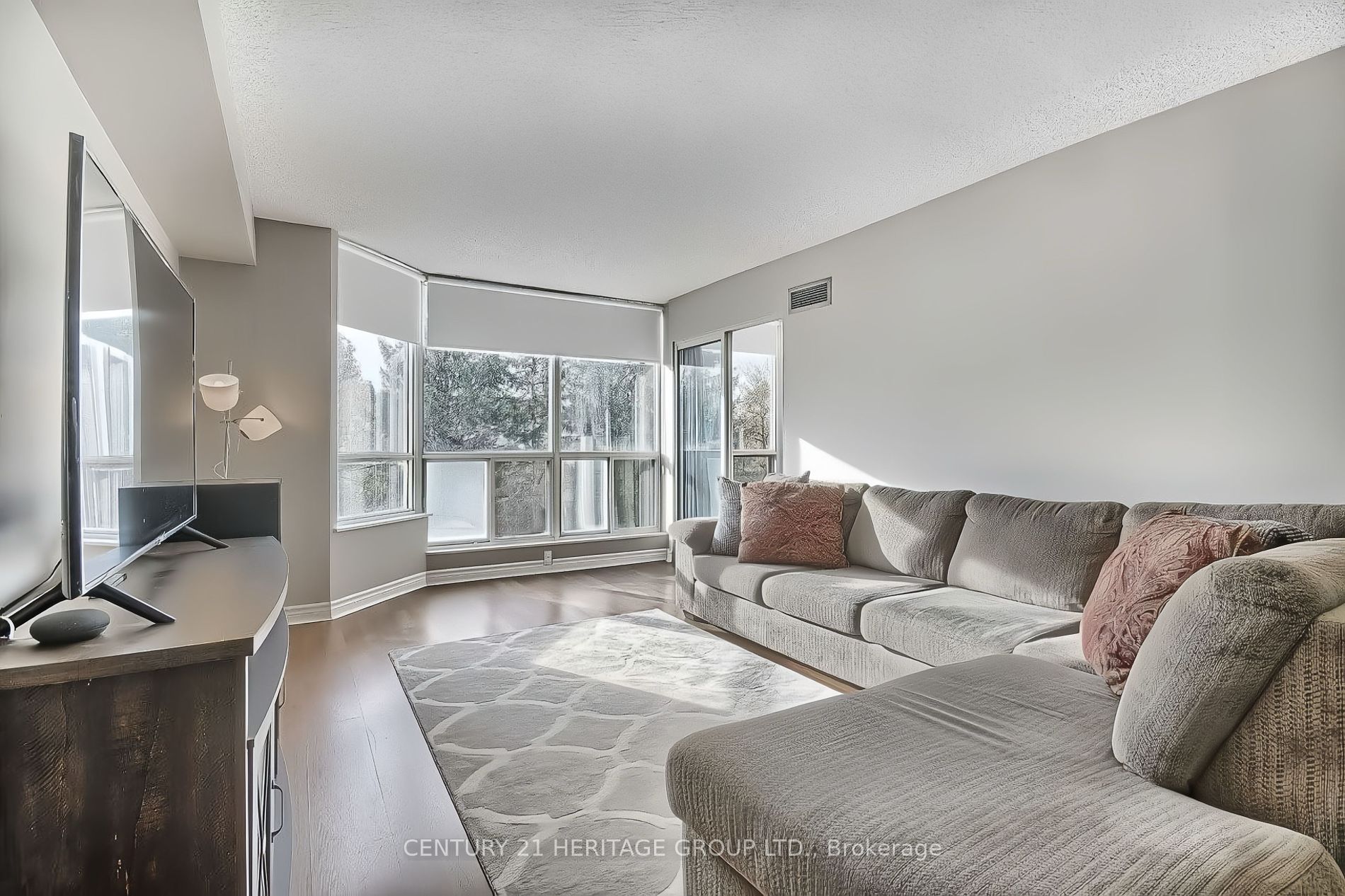 175 Cedar Avenue, #215