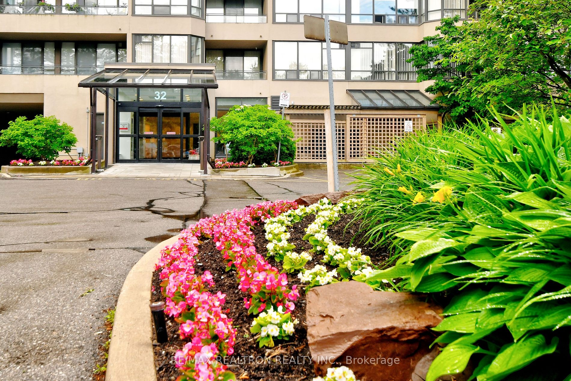 32 Clarissa Dr, #1524