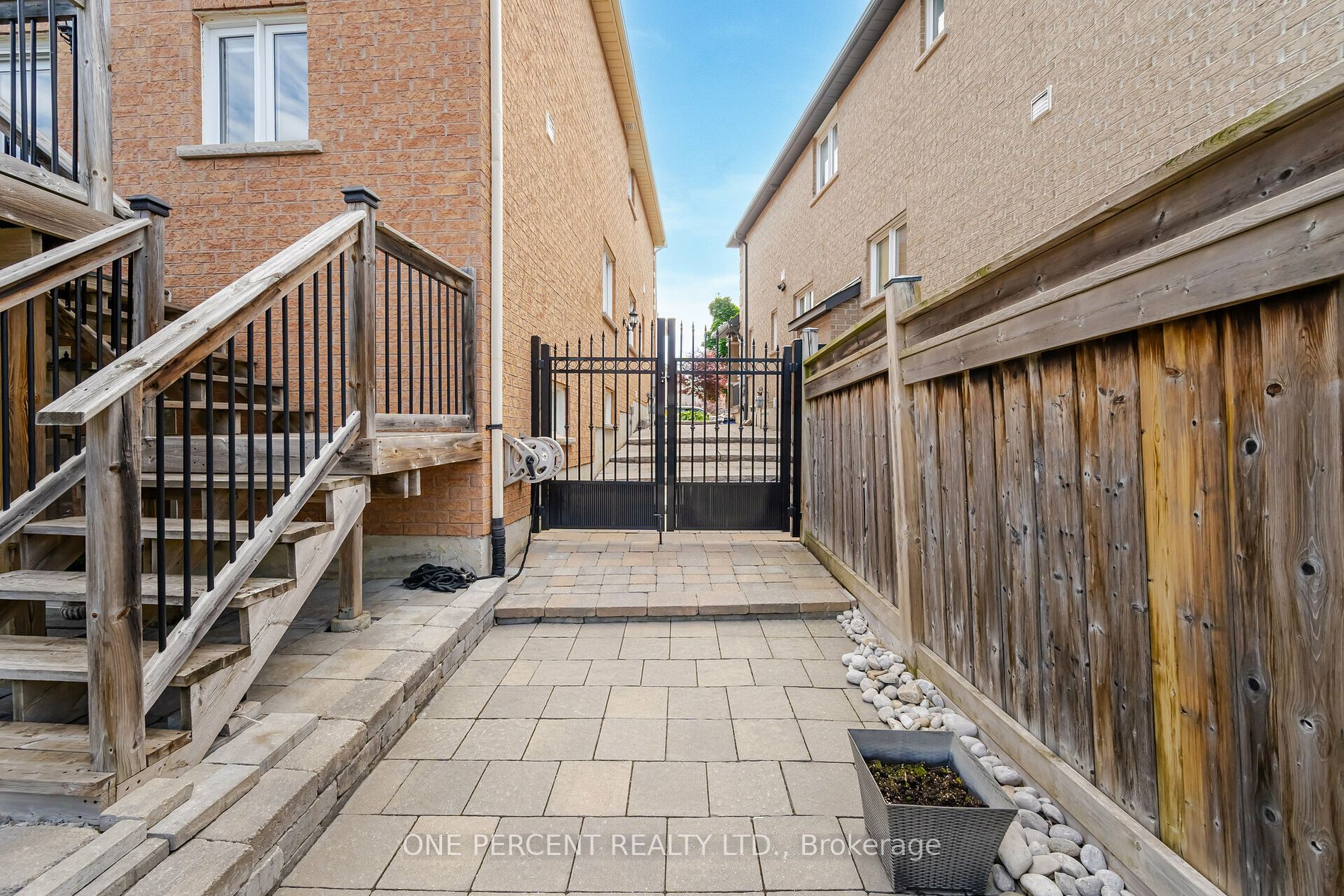26 Andrew Hill Drive