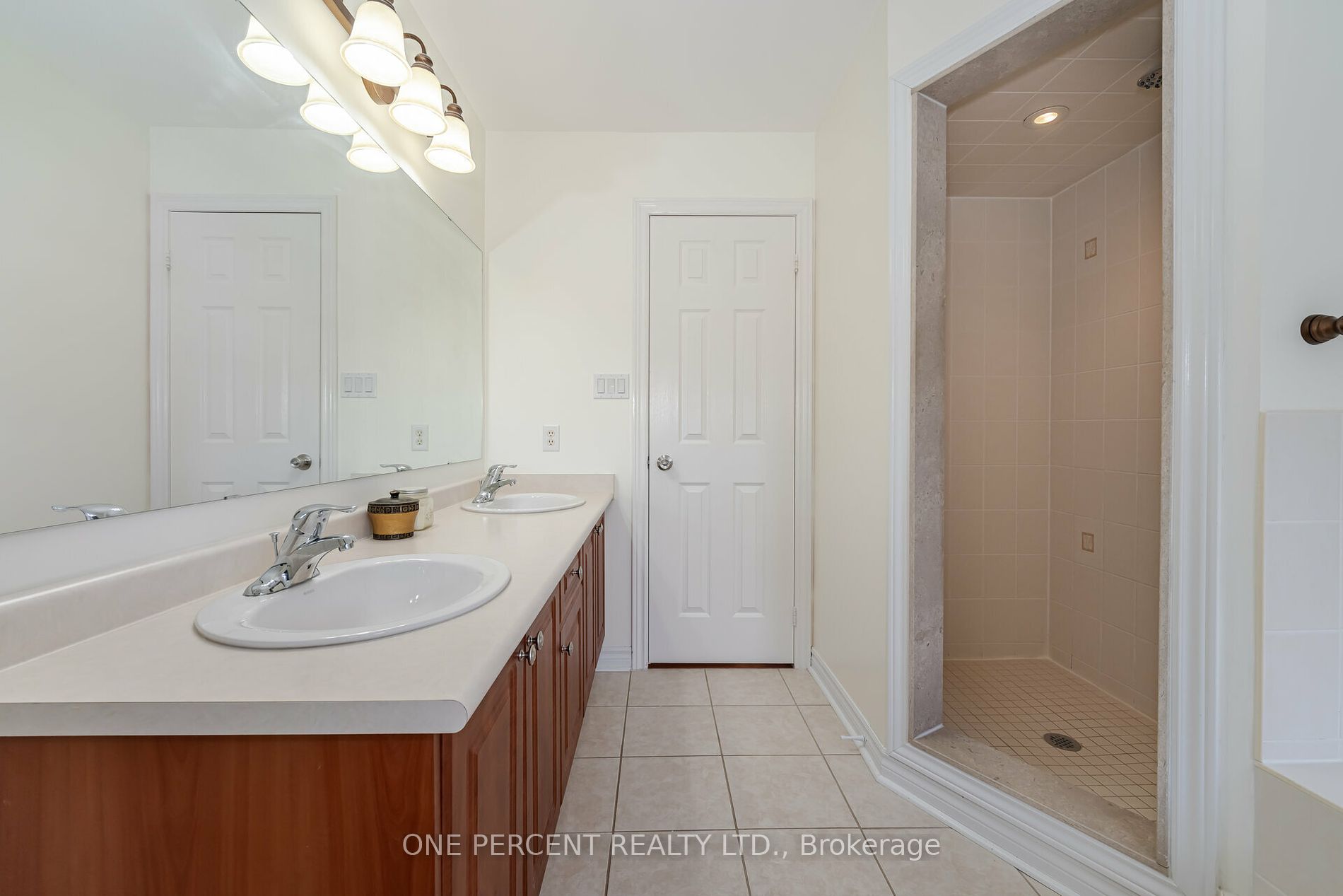 26 Andrew Hill Drive