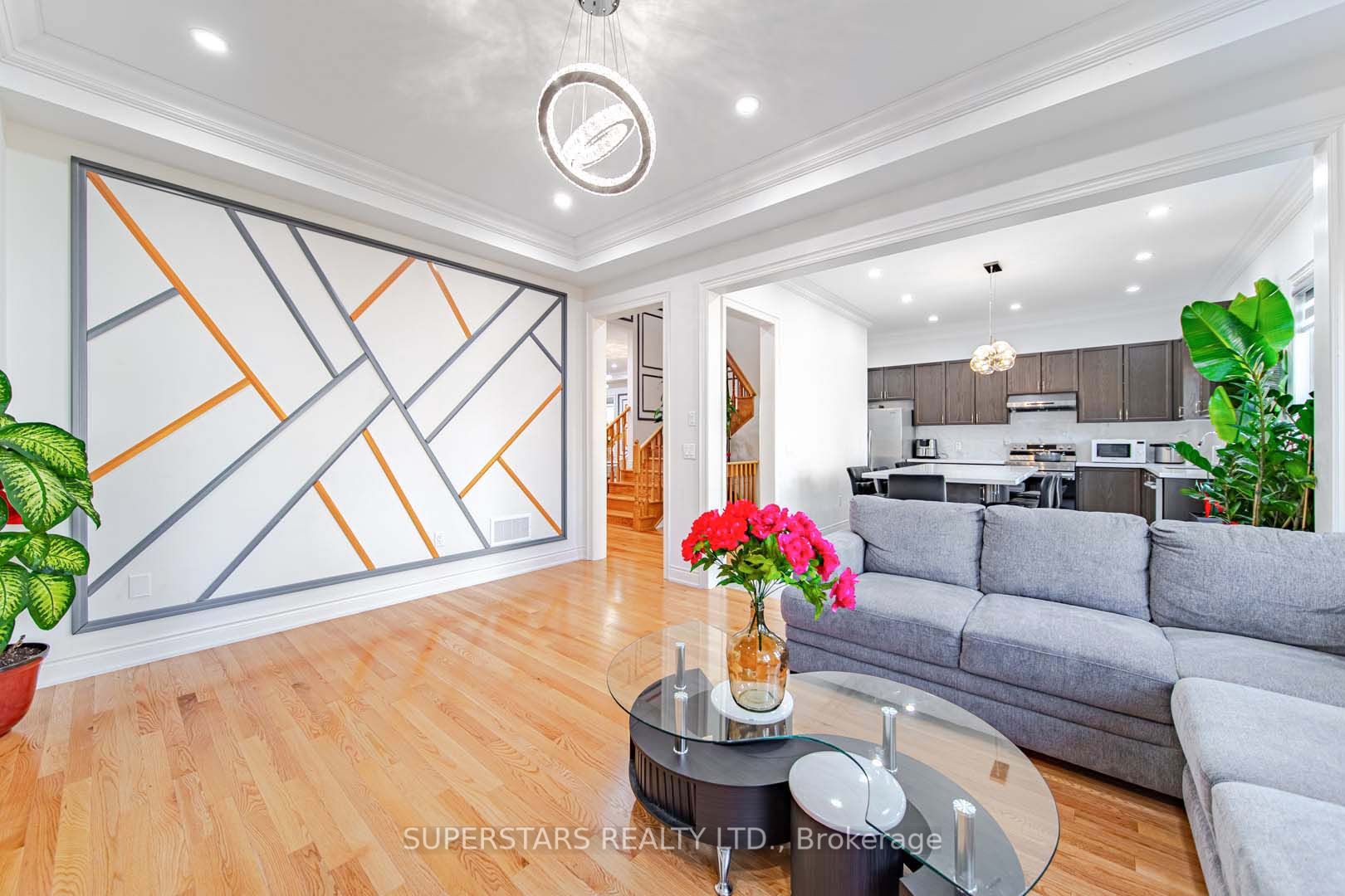 57 Betty May Crescent