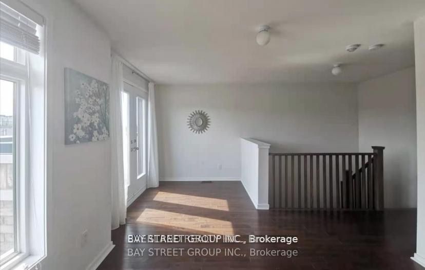 60 Elyse Crt