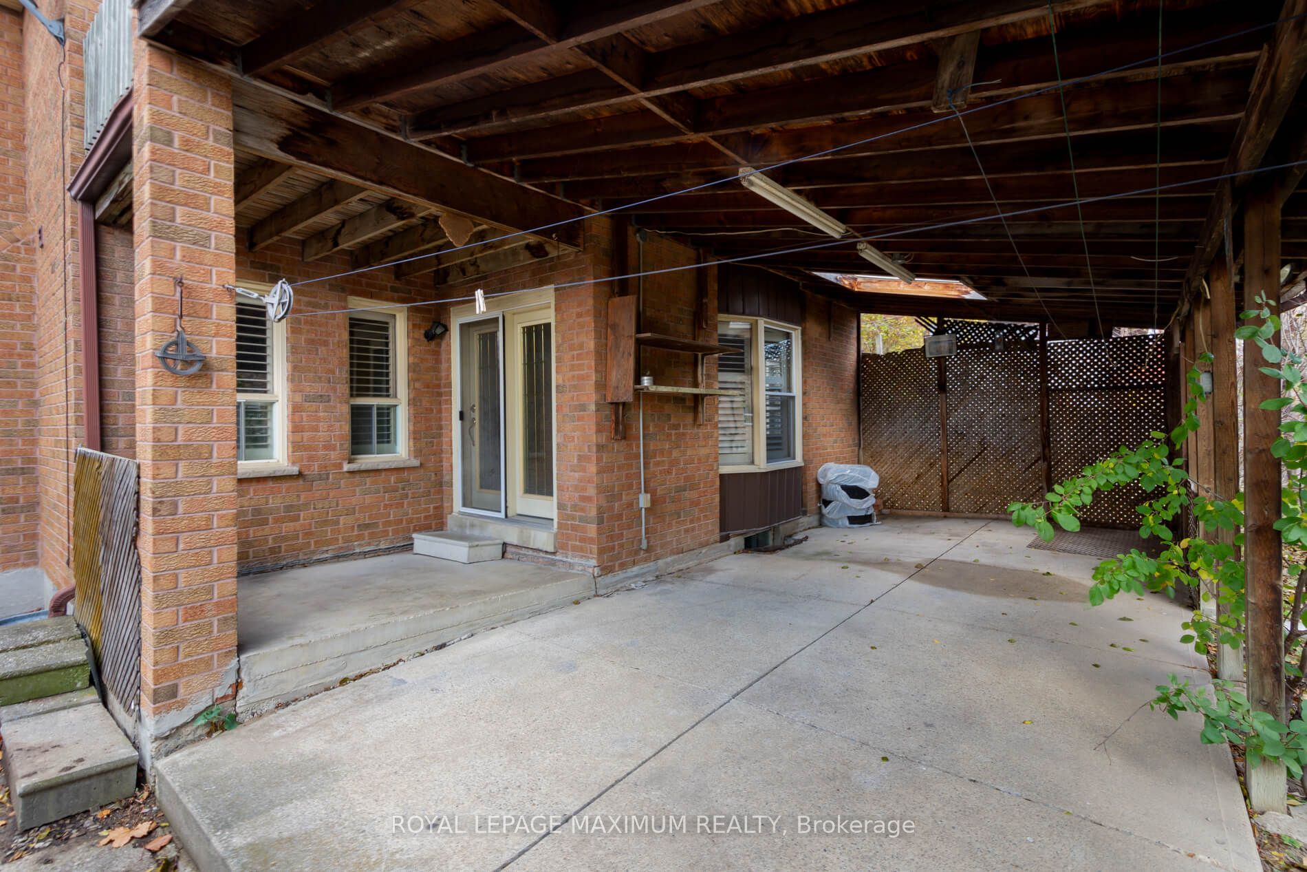 150 Beechnut Rd