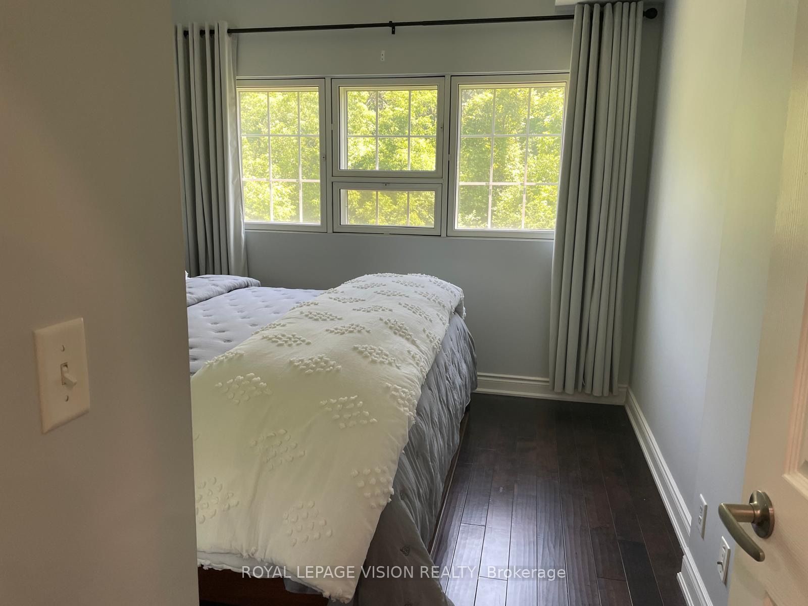 9431 Jane Street, #107