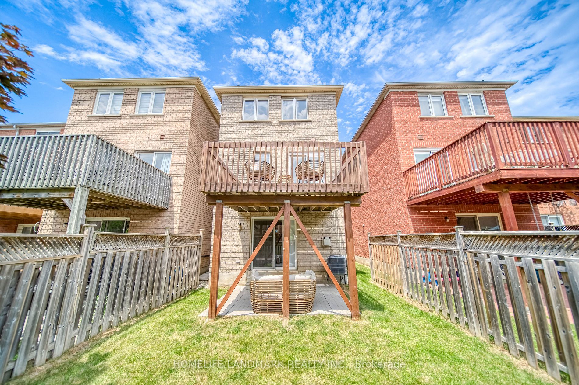 63 Sassafras Circ