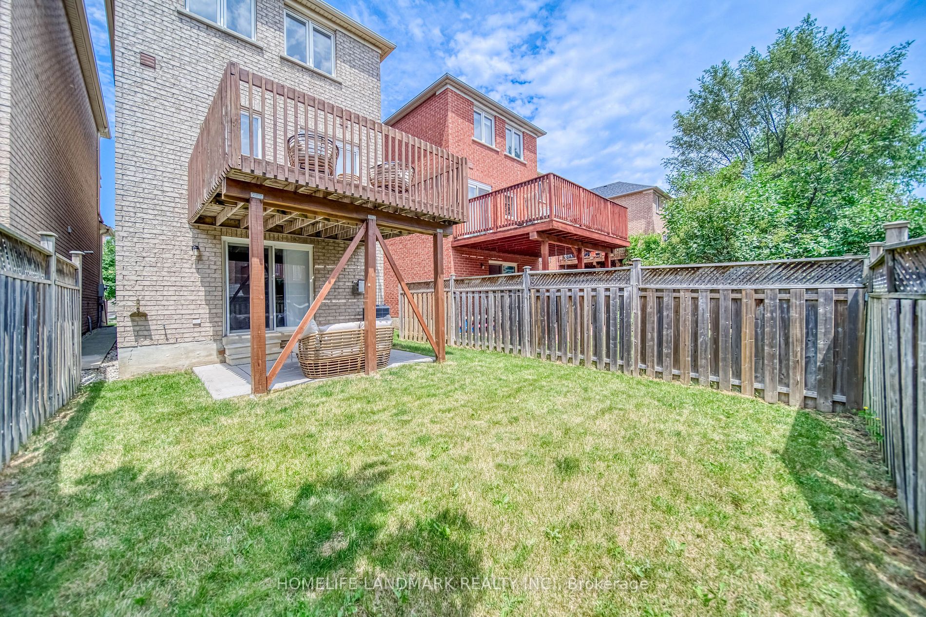 63 Sassafras Circ