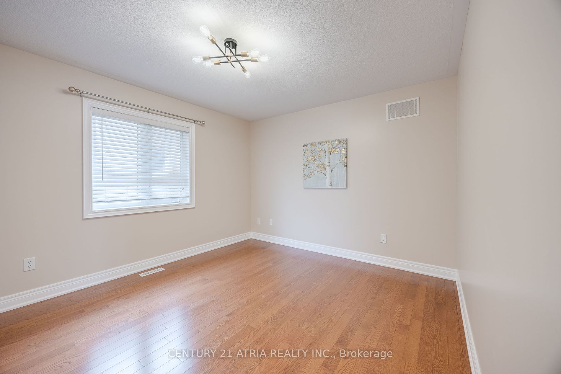 61 Weslock Cres