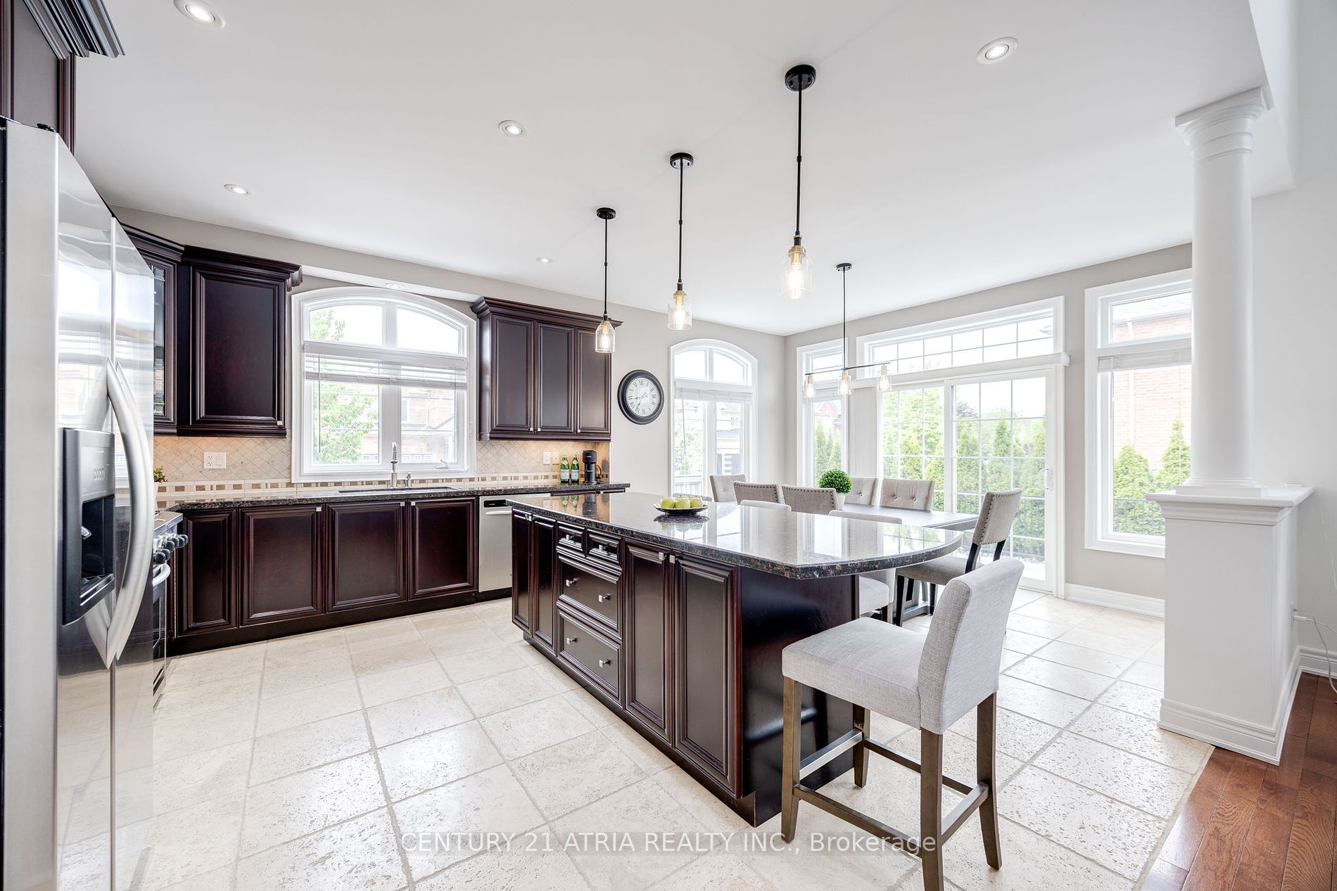 61 Weslock Cres