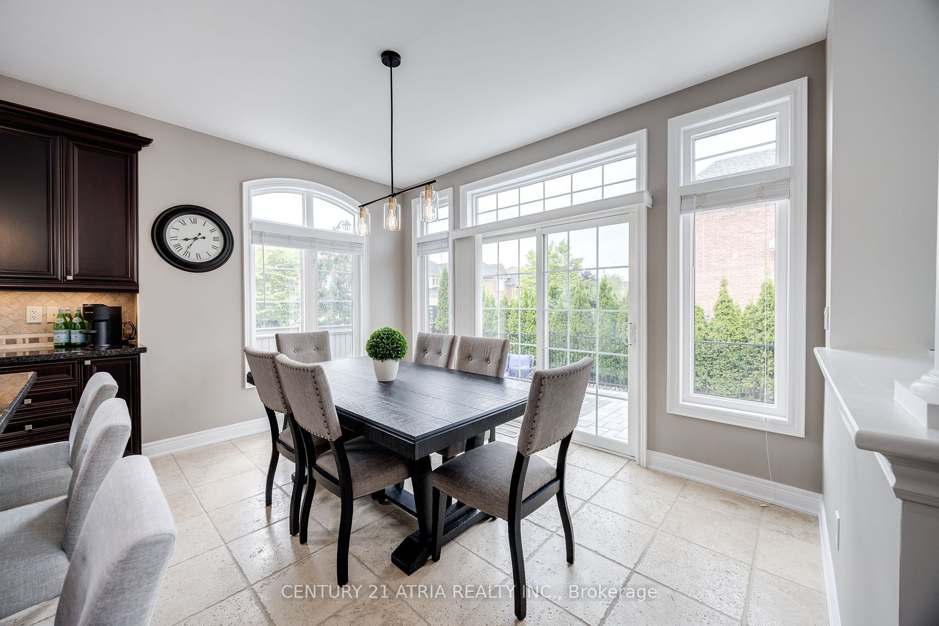 61 Weslock Cres