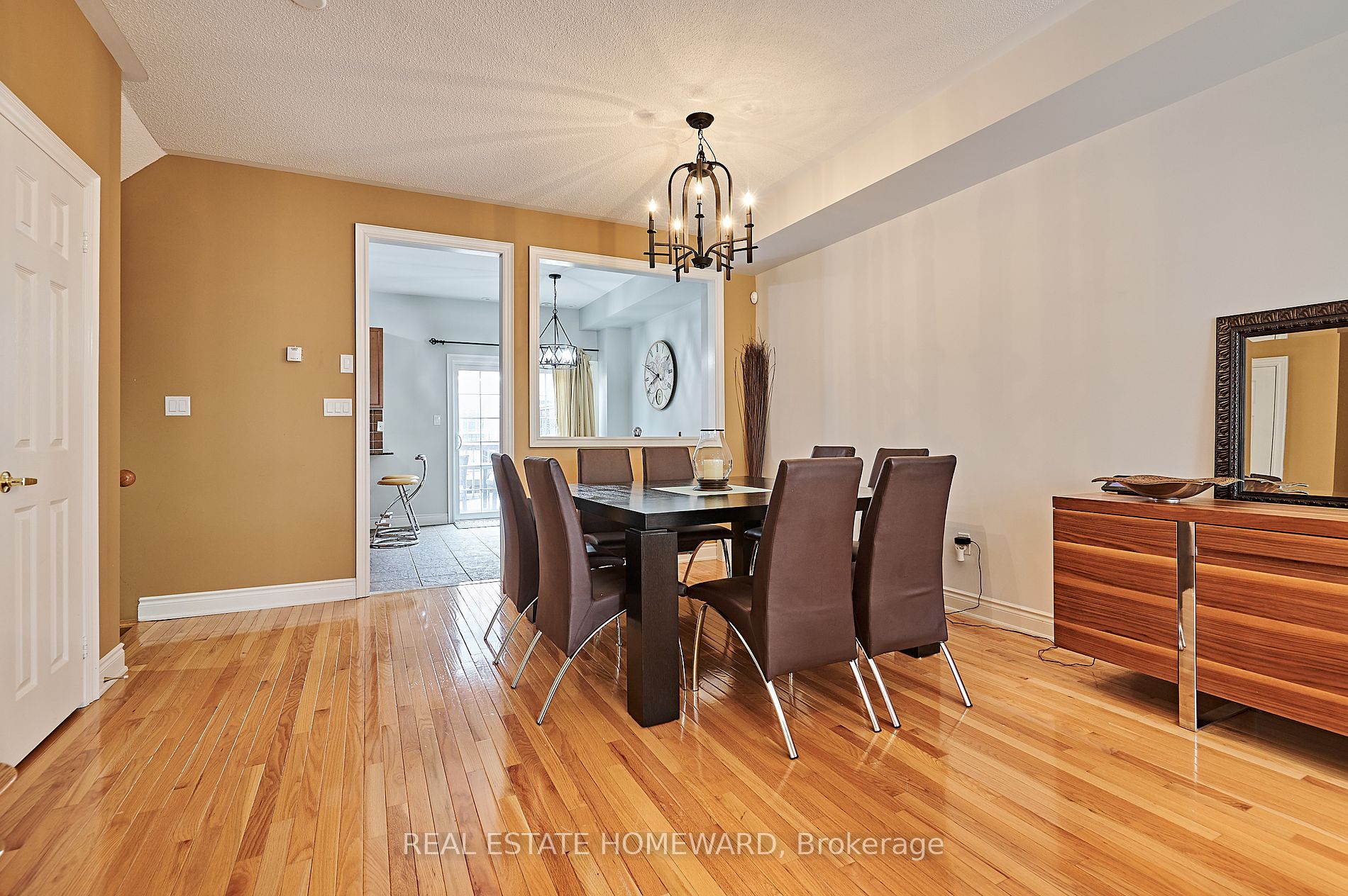 4 Isaac Devins Avenue