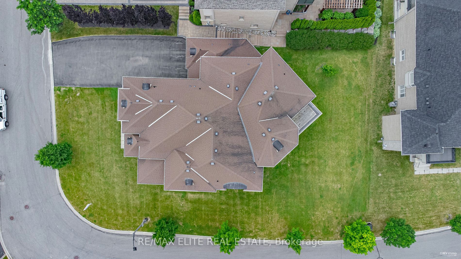 123 Carisbrooke Circle