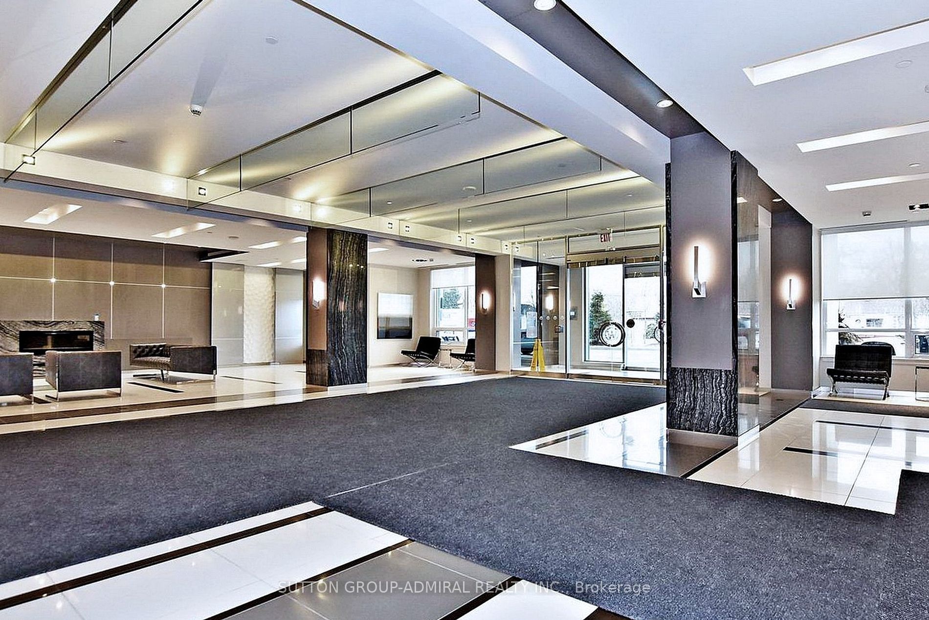 7165 Yonge St, #1110