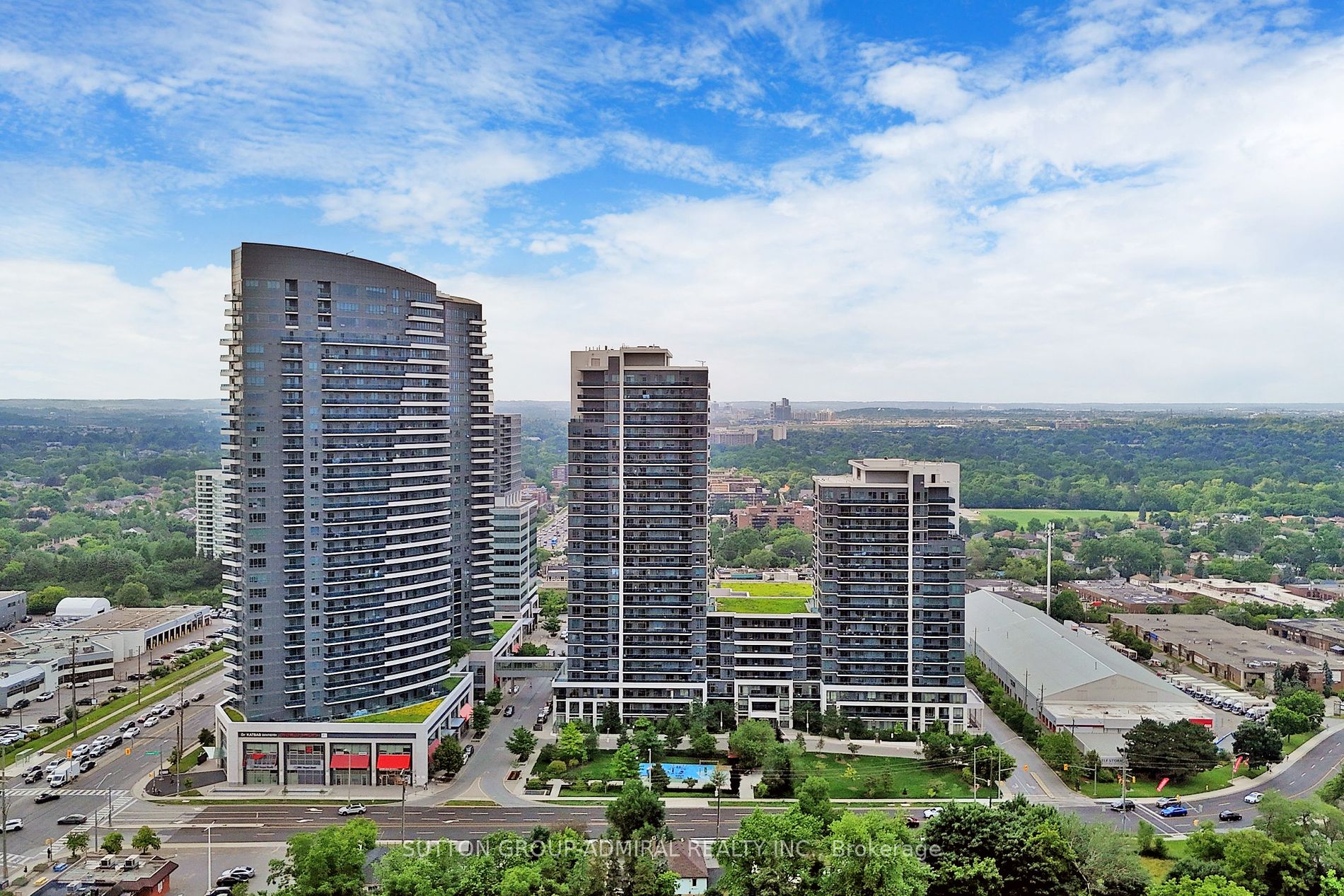 7165 Yonge St, #1110