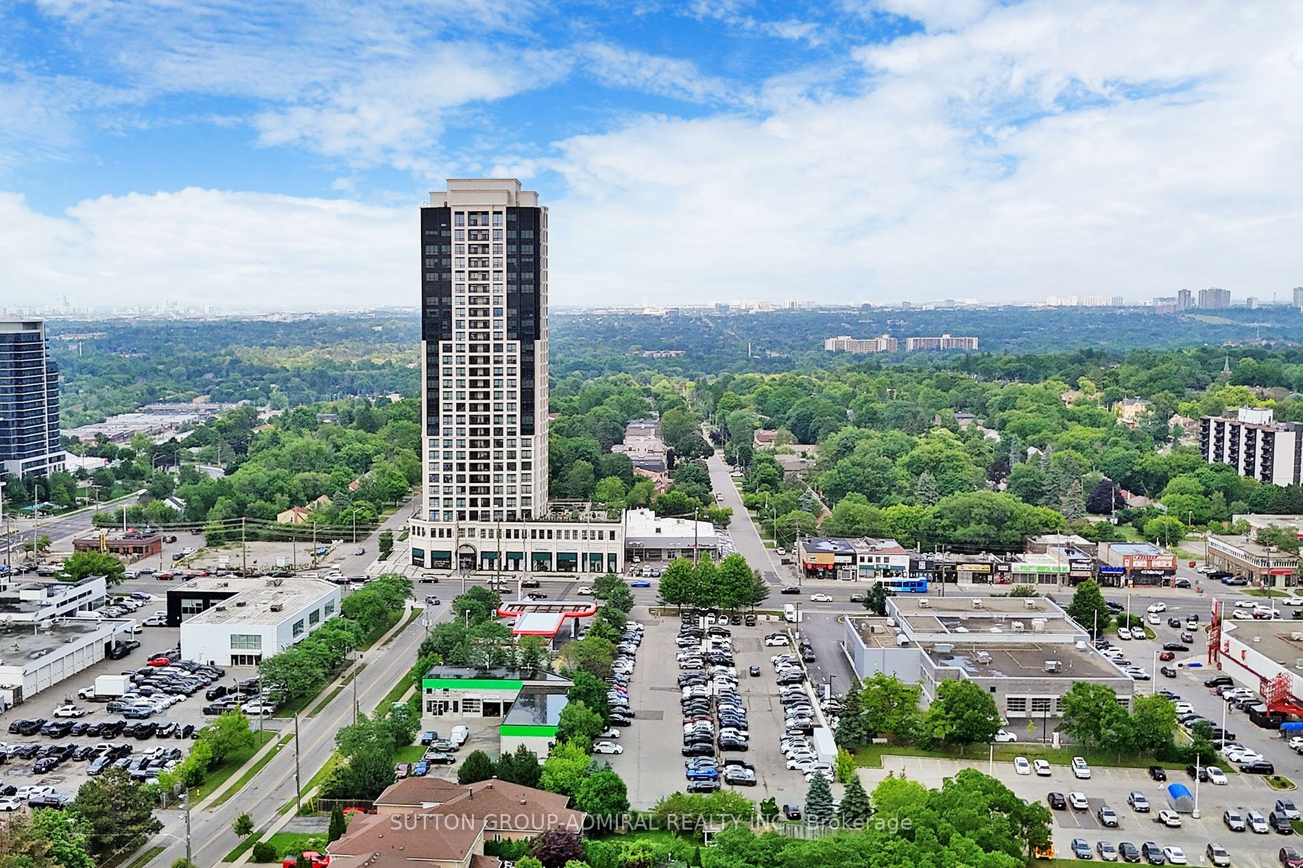 7165 Yonge St, #1110