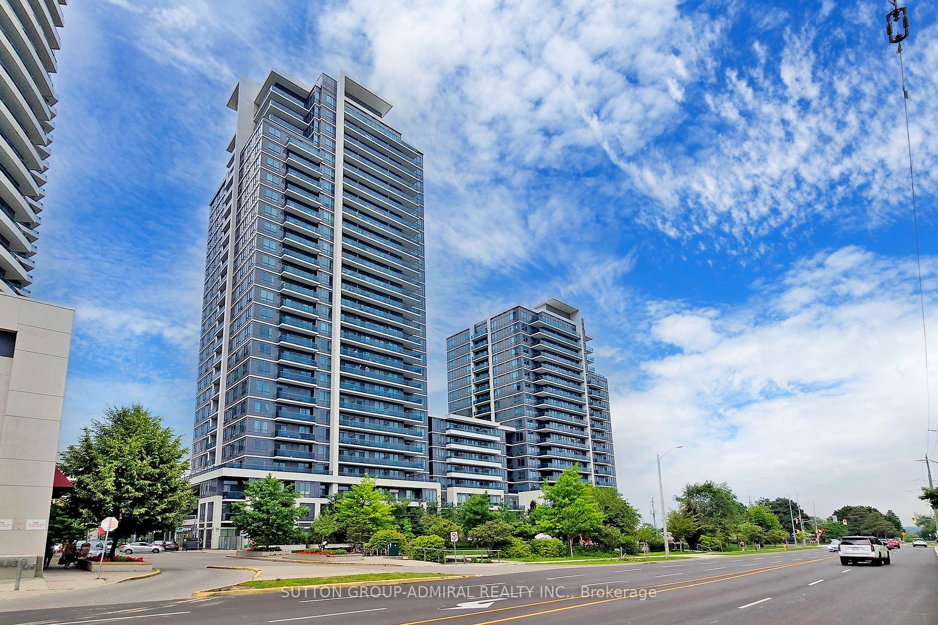7165 Yonge St, #1110