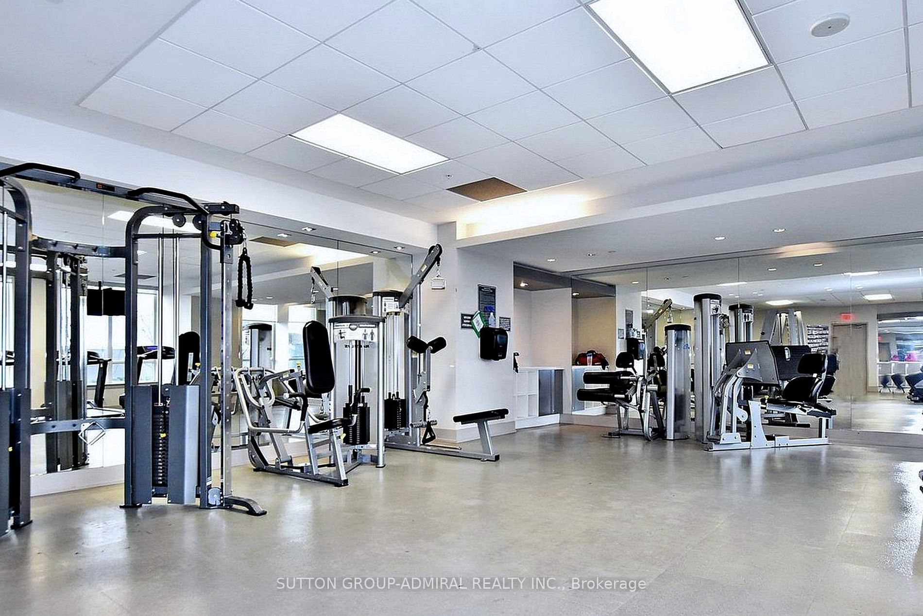 7165 Yonge St, #1110