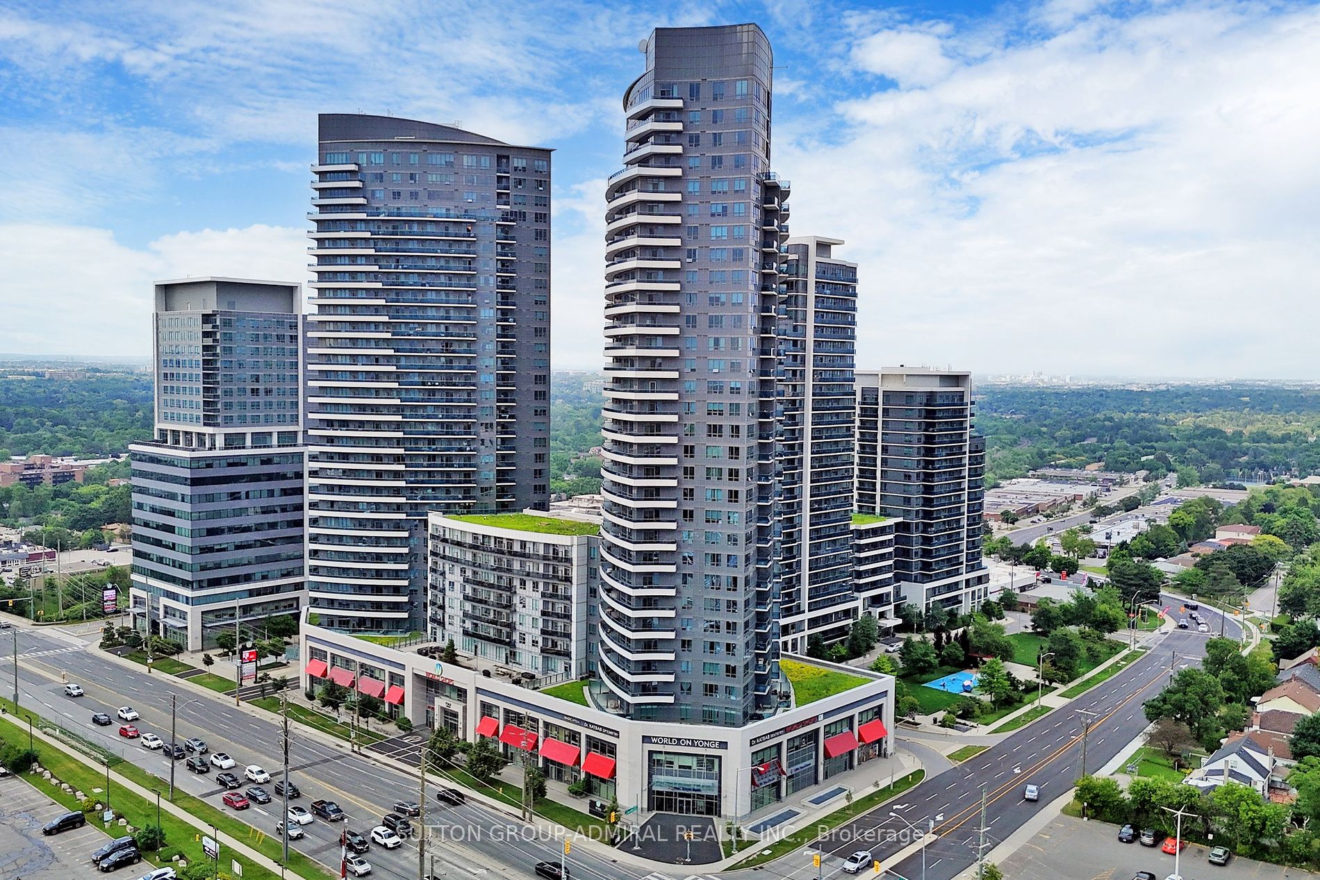 7165 Yonge St, #1110