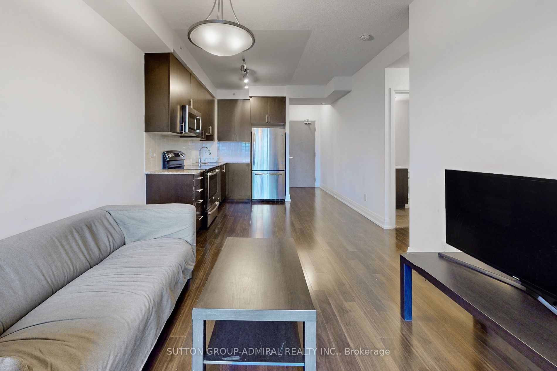 7165 Yonge St, #1110