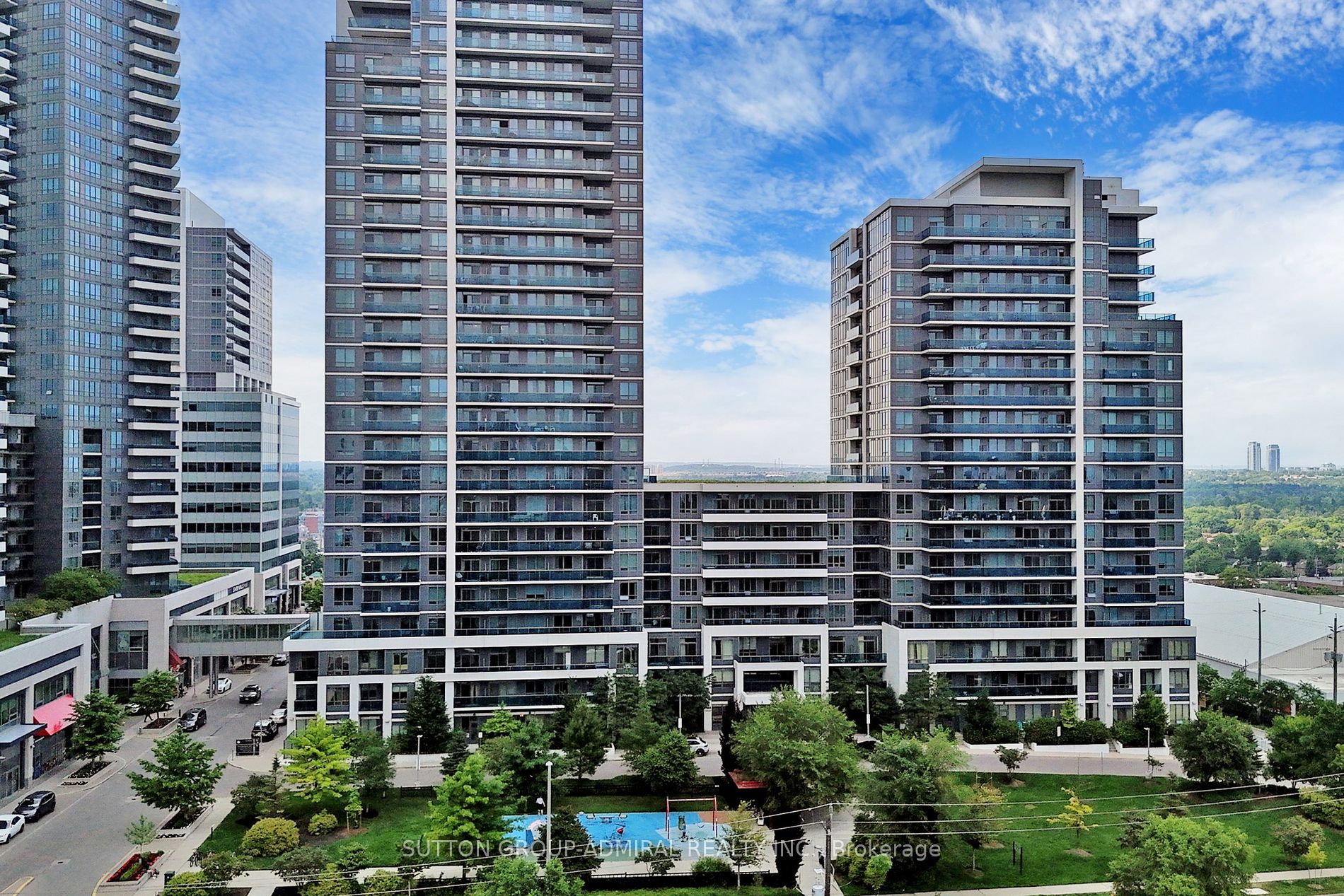 7165 Yonge St, #1110