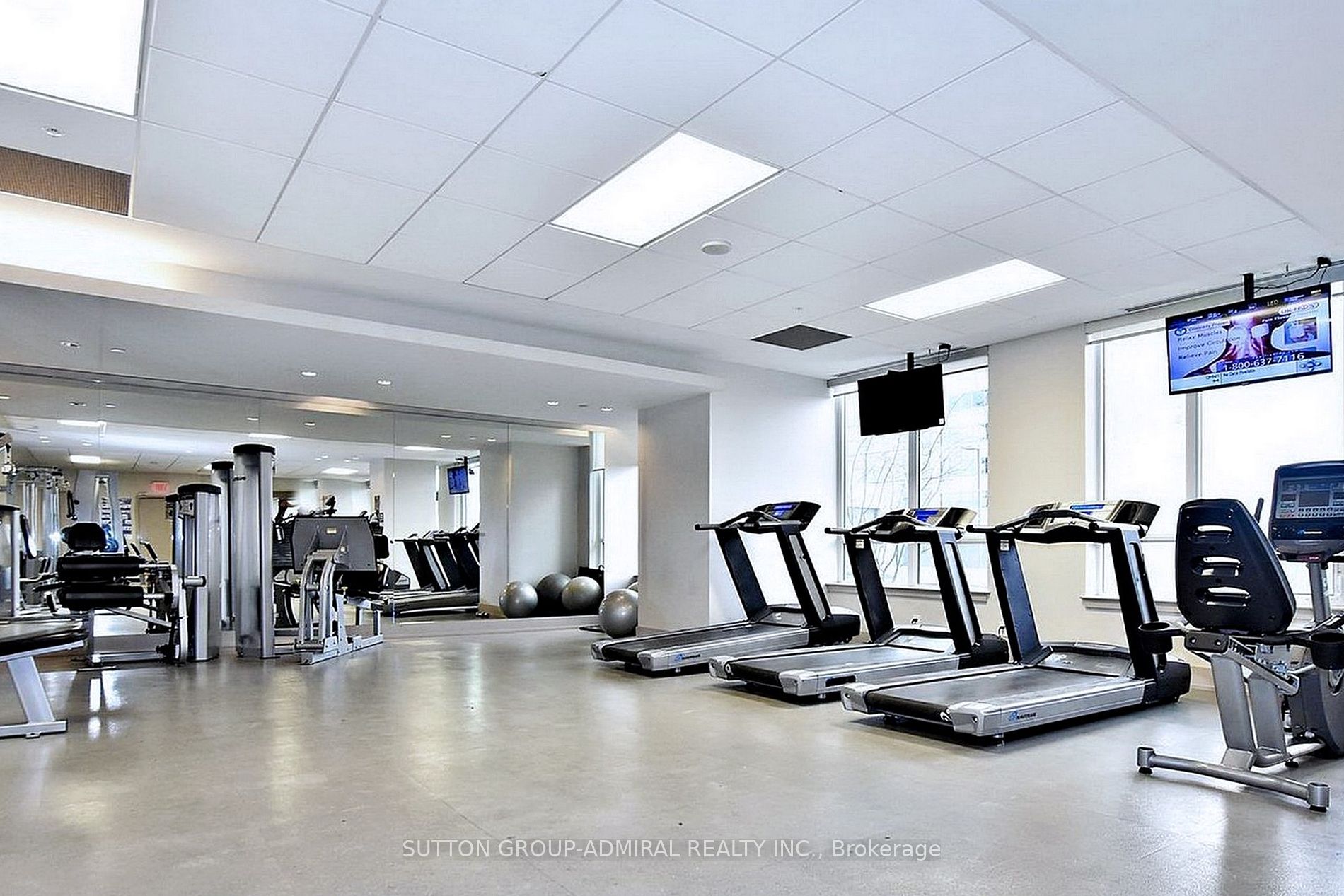 7165 Yonge St, #1110
