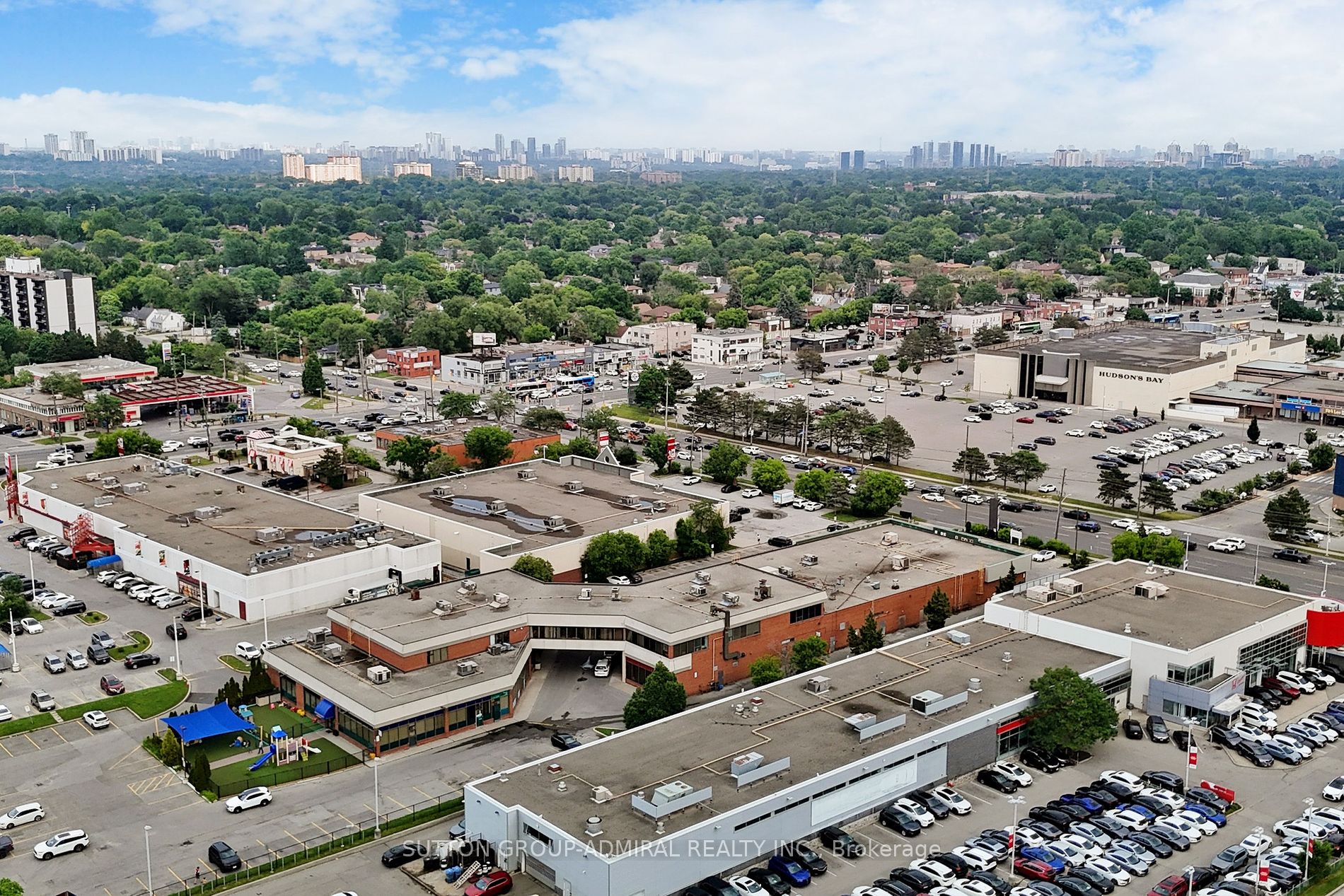7165 Yonge St, #1110